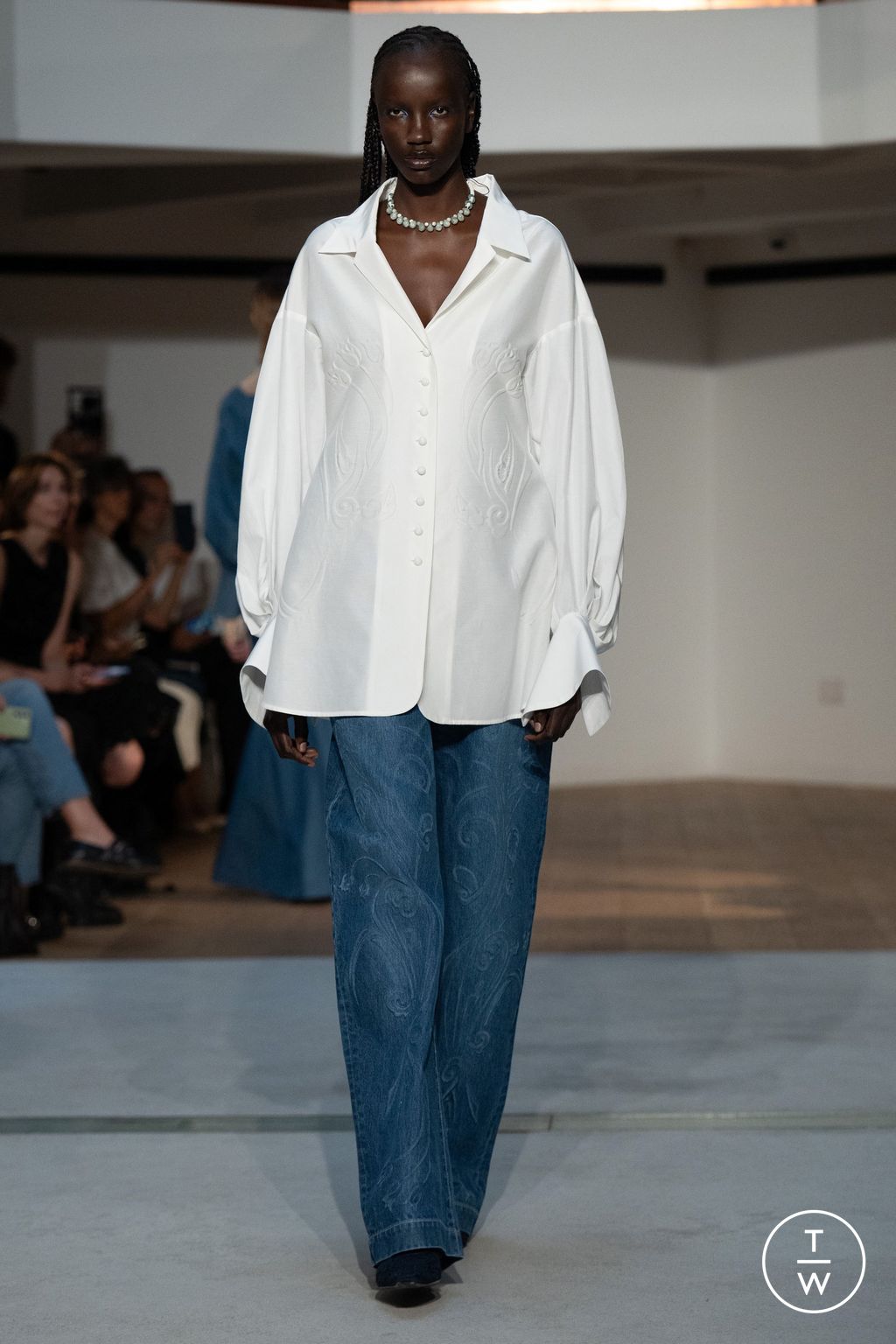 Fashion Week Paris Spring/Summer 2024 look 9 from the Mame Kurogouchi collection 女装