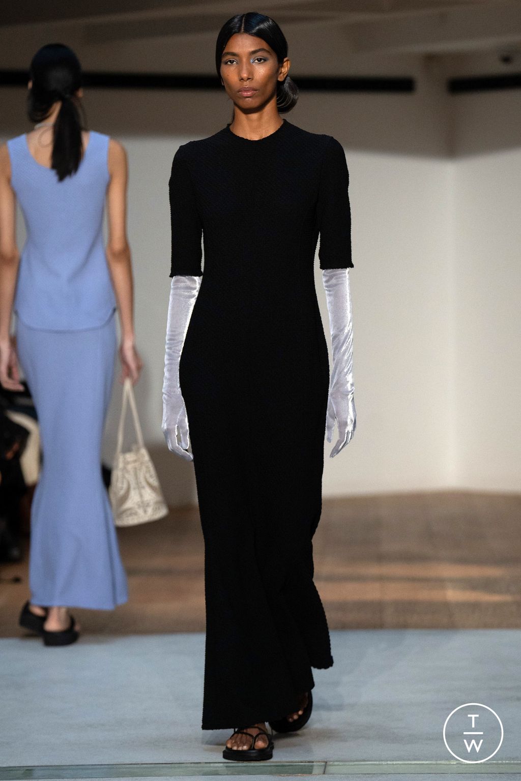 Fashion Week Paris Spring/Summer 2024 look 13 from the Mame Kurogouchi collection womenswear