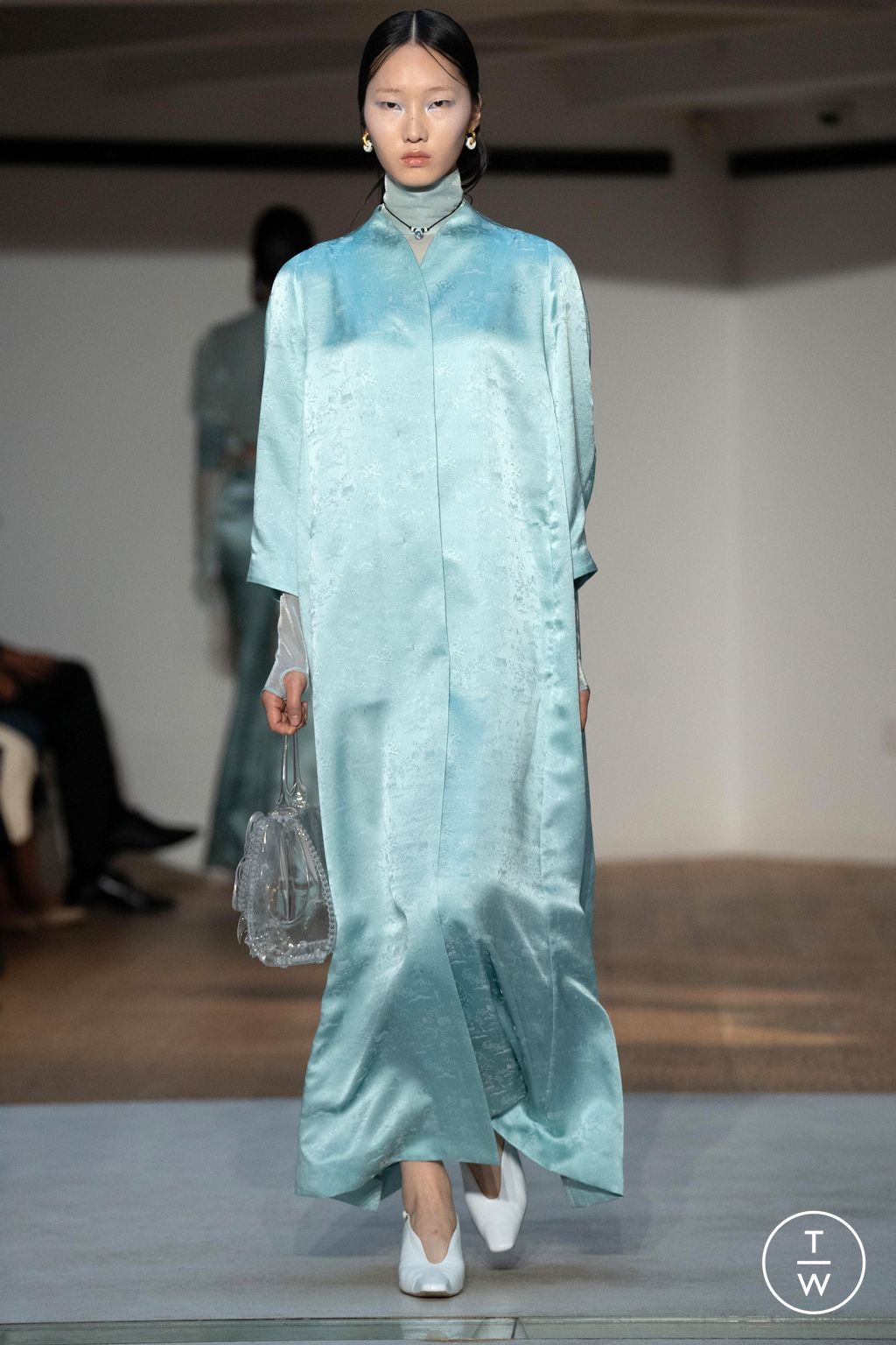Fashion Week Paris Spring/Summer 2024 look 21 from the Mame Kurogouchi collection womenswear