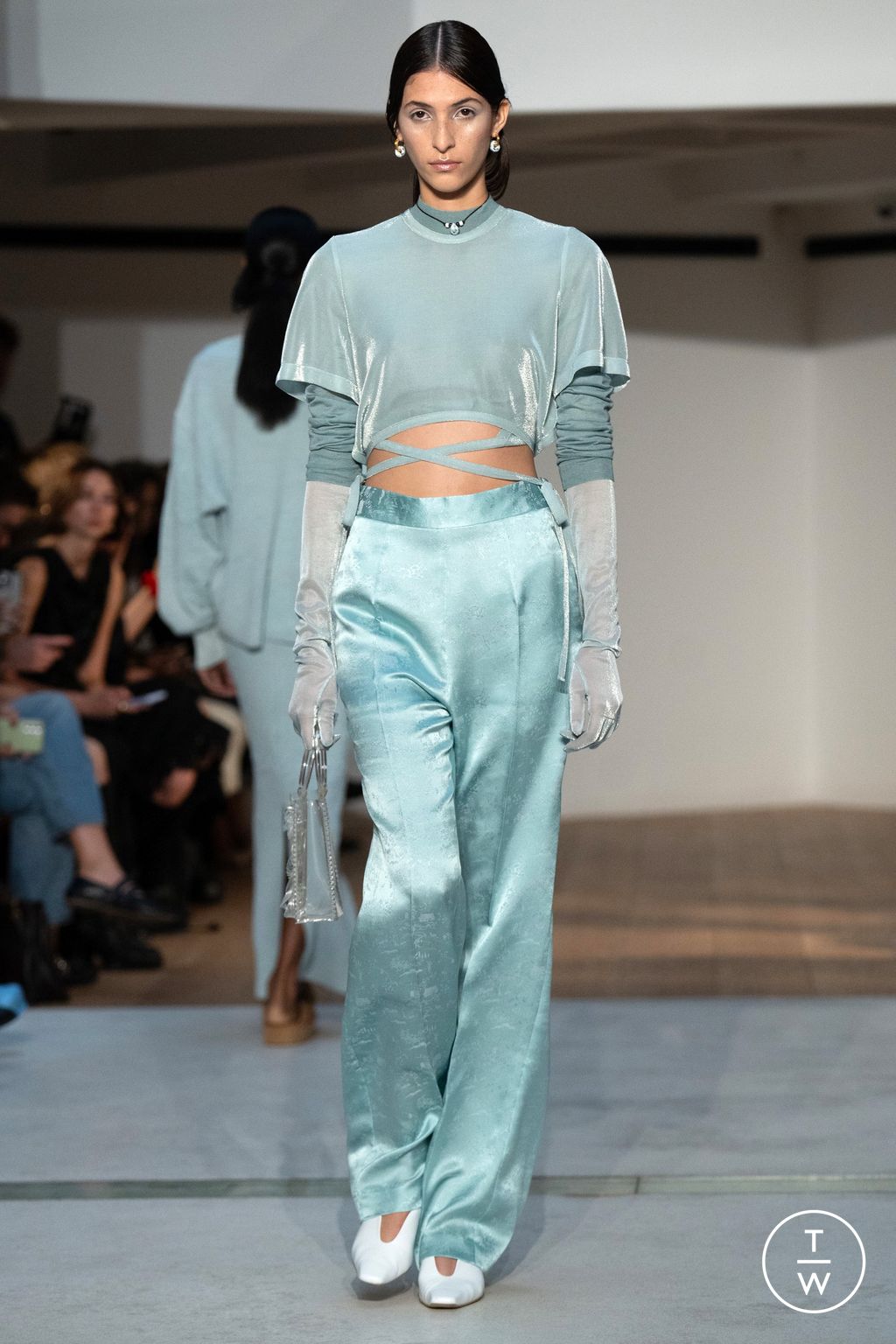 Fashion Week Paris Spring/Summer 2024 look 22 from the Mame Kurogouchi collection 女装