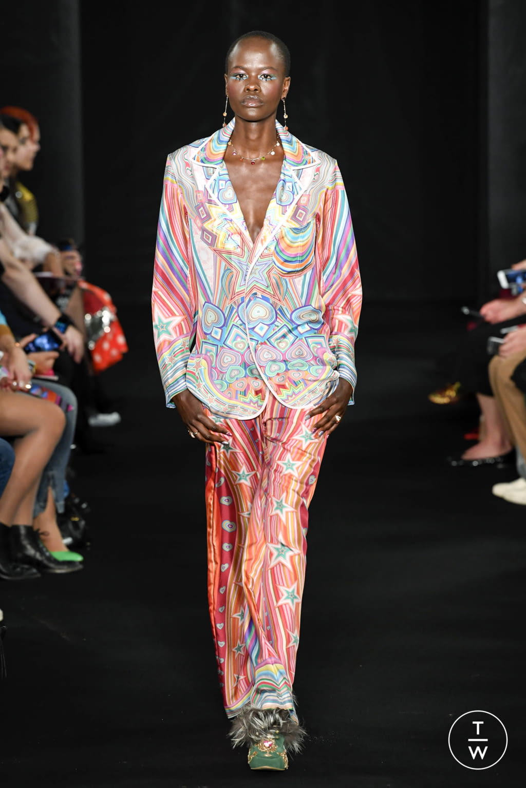 Fashion Week Paris Spring/Summer 2018 look 8 from the Manish Arora collection womenswear
