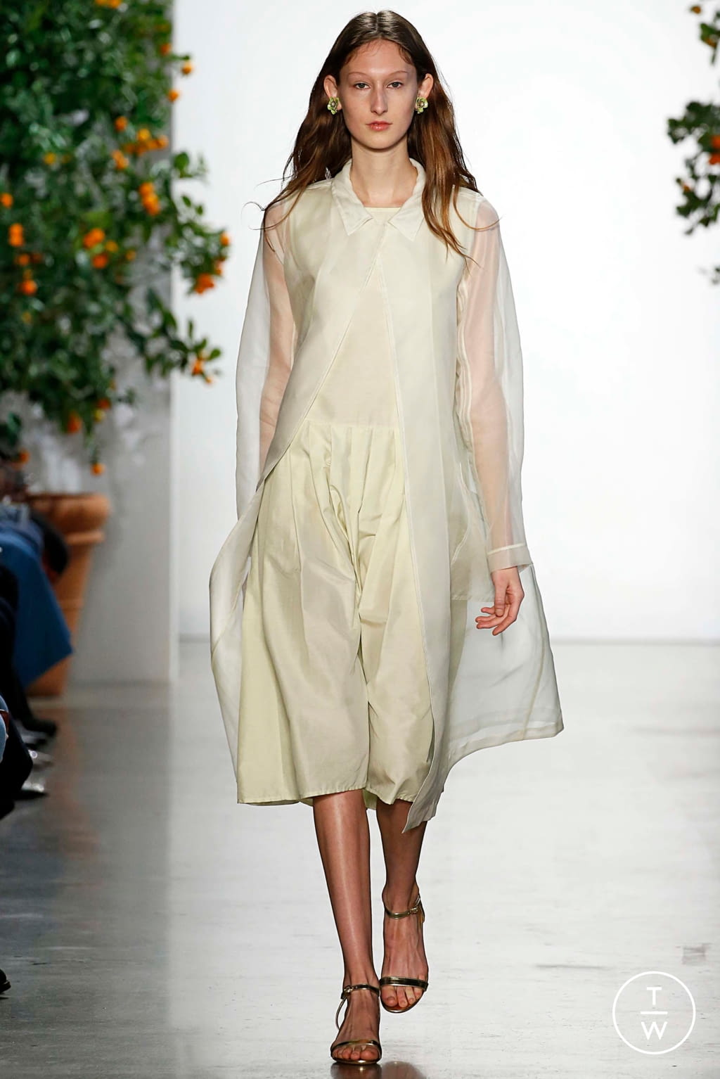 Fashion Week New York Spring/Summer 2018 look 3 from the Mansur Gavriel collection 女装