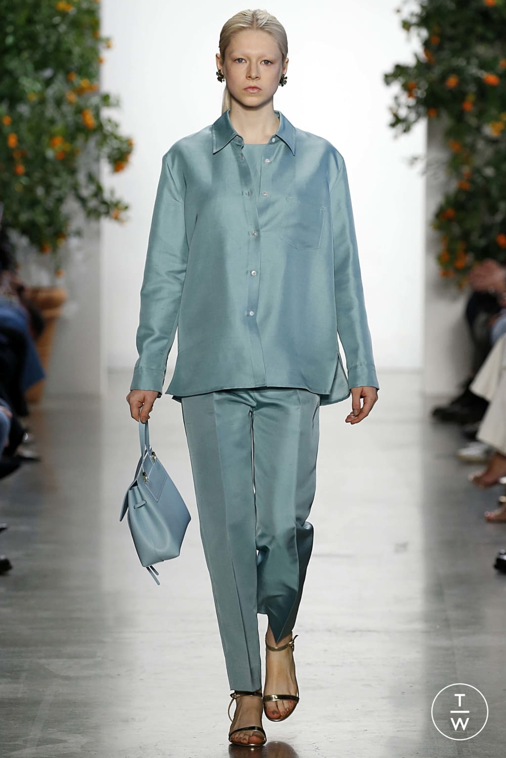 Fashion Week New York Spring/Summer 2018 look 22 from the Mansur Gavriel collection womenswear