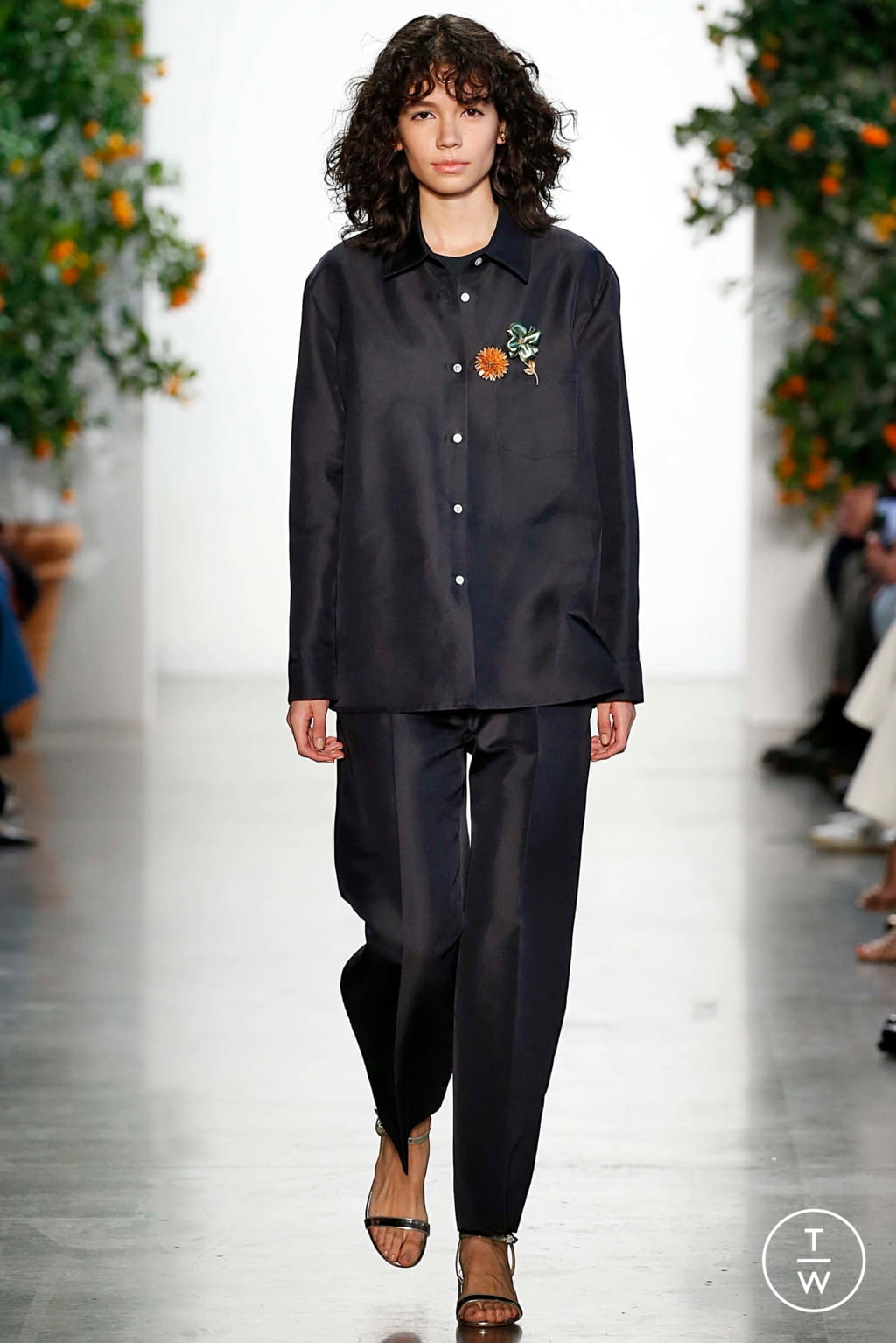 Fashion Week New York Spring/Summer 2018 look 26 from the Mansur Gavriel collection womenswear