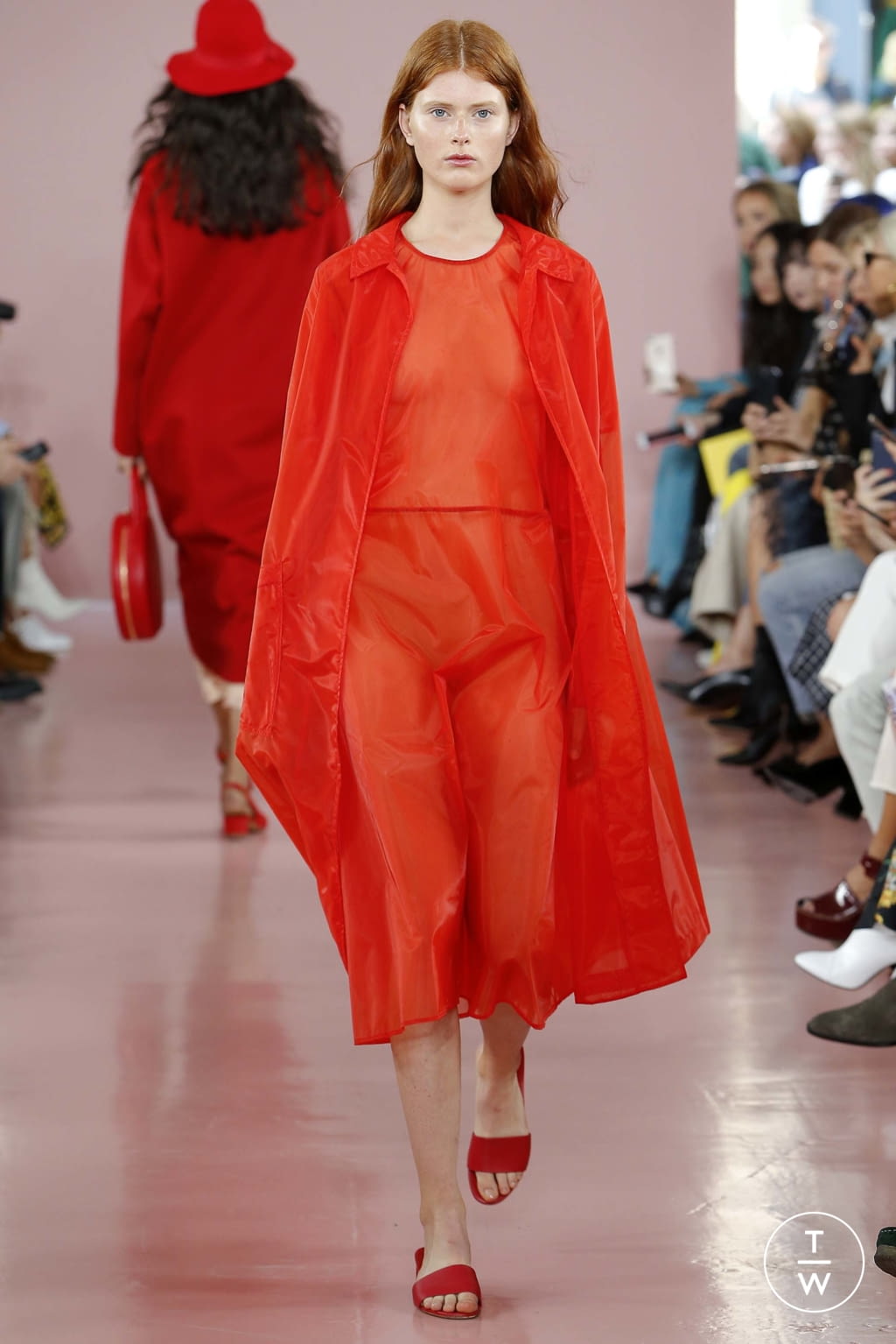 Fashion Week New York Fall/Winter 2017 look 15 from the Mansur Gavriel collection womenswear
