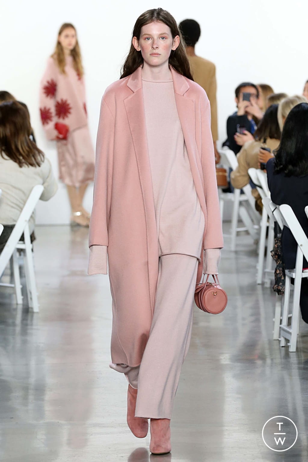 Fashion Week New York Fall/Winter 2018 look 10 de la collection Mansur Gavriel womenswear