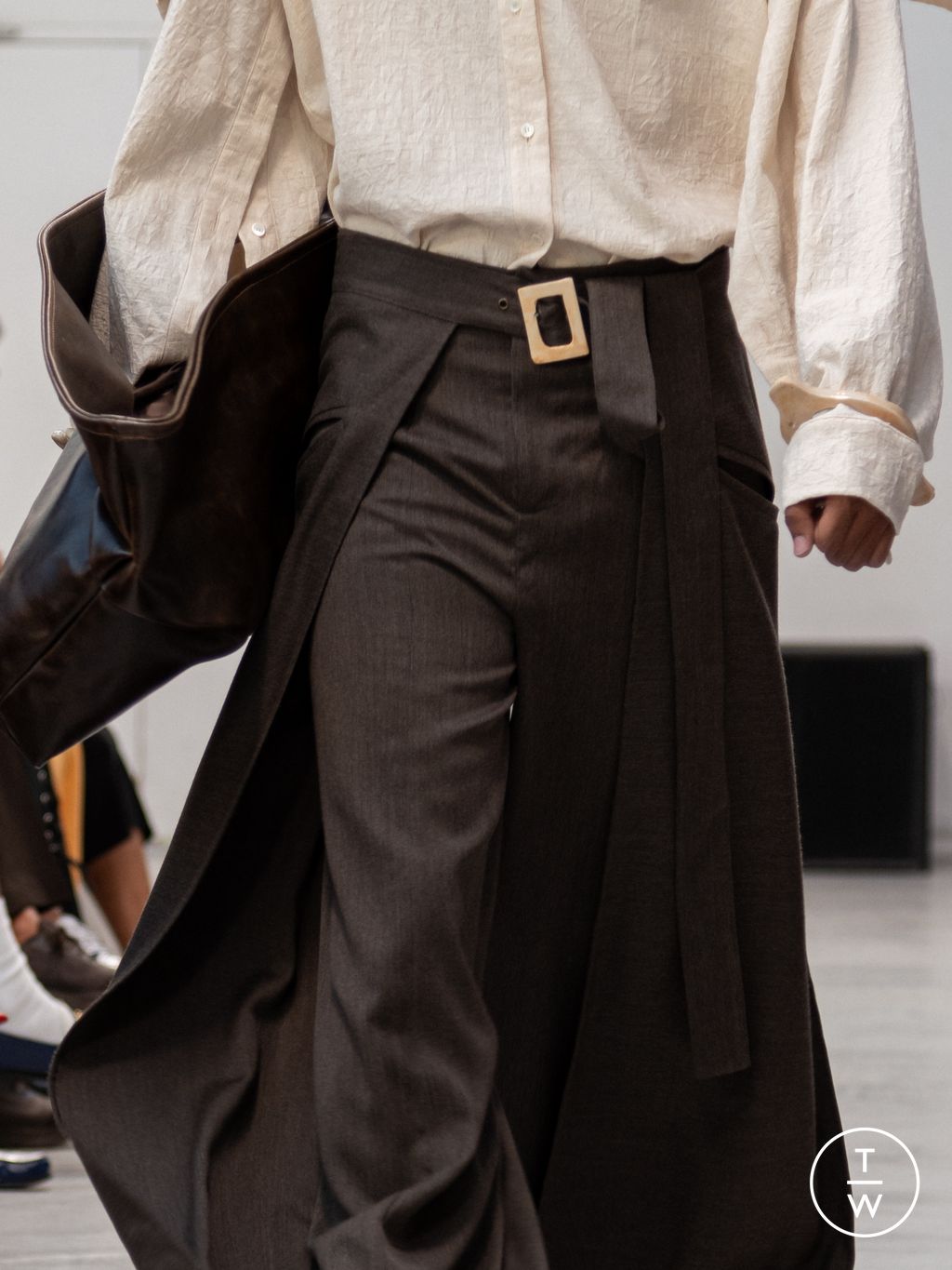 Fashion Week Paris Spring/Summer 2026 look 5 from the Alex Martin collection womenswear