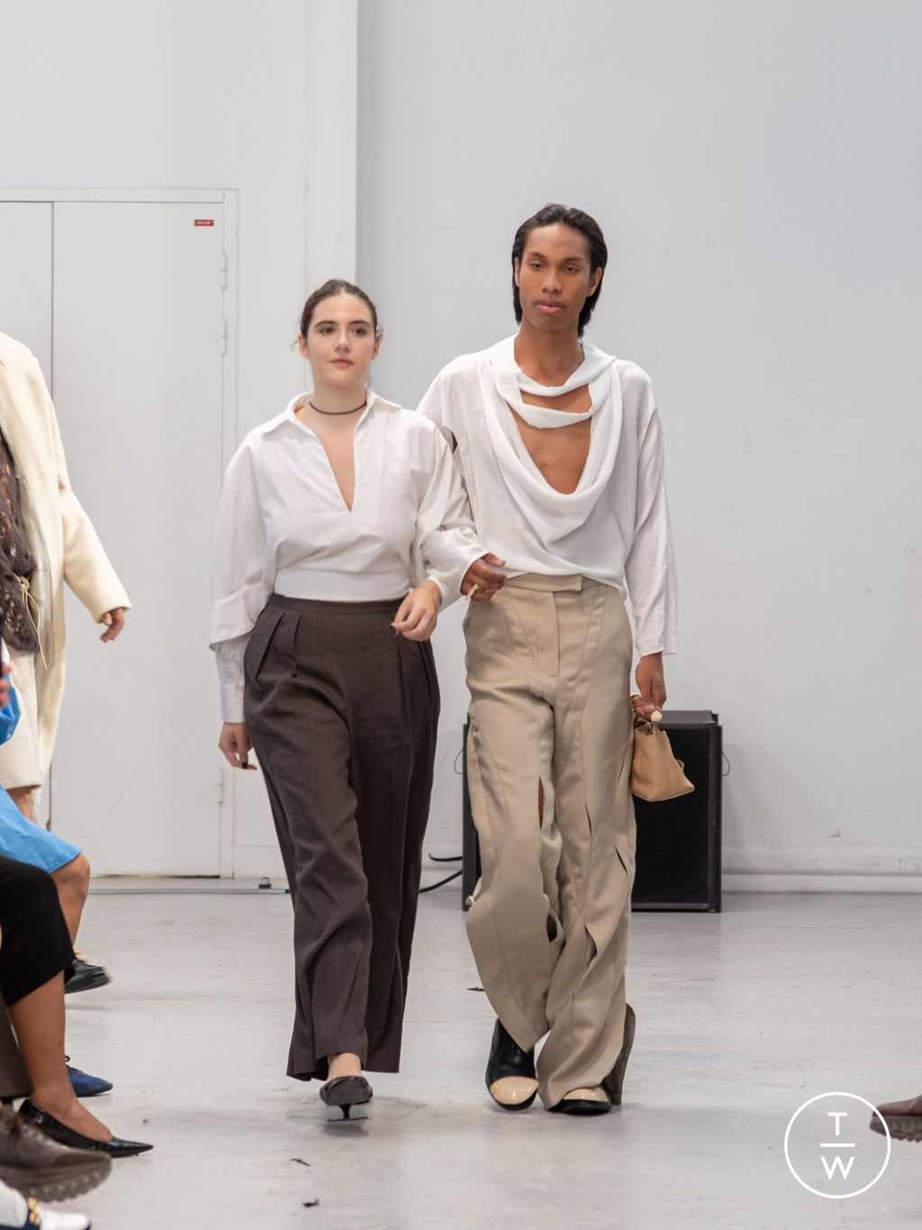 Fashion Week Paris Spring/Summer 2026 look 7 from the Alex Martin collection womenswear