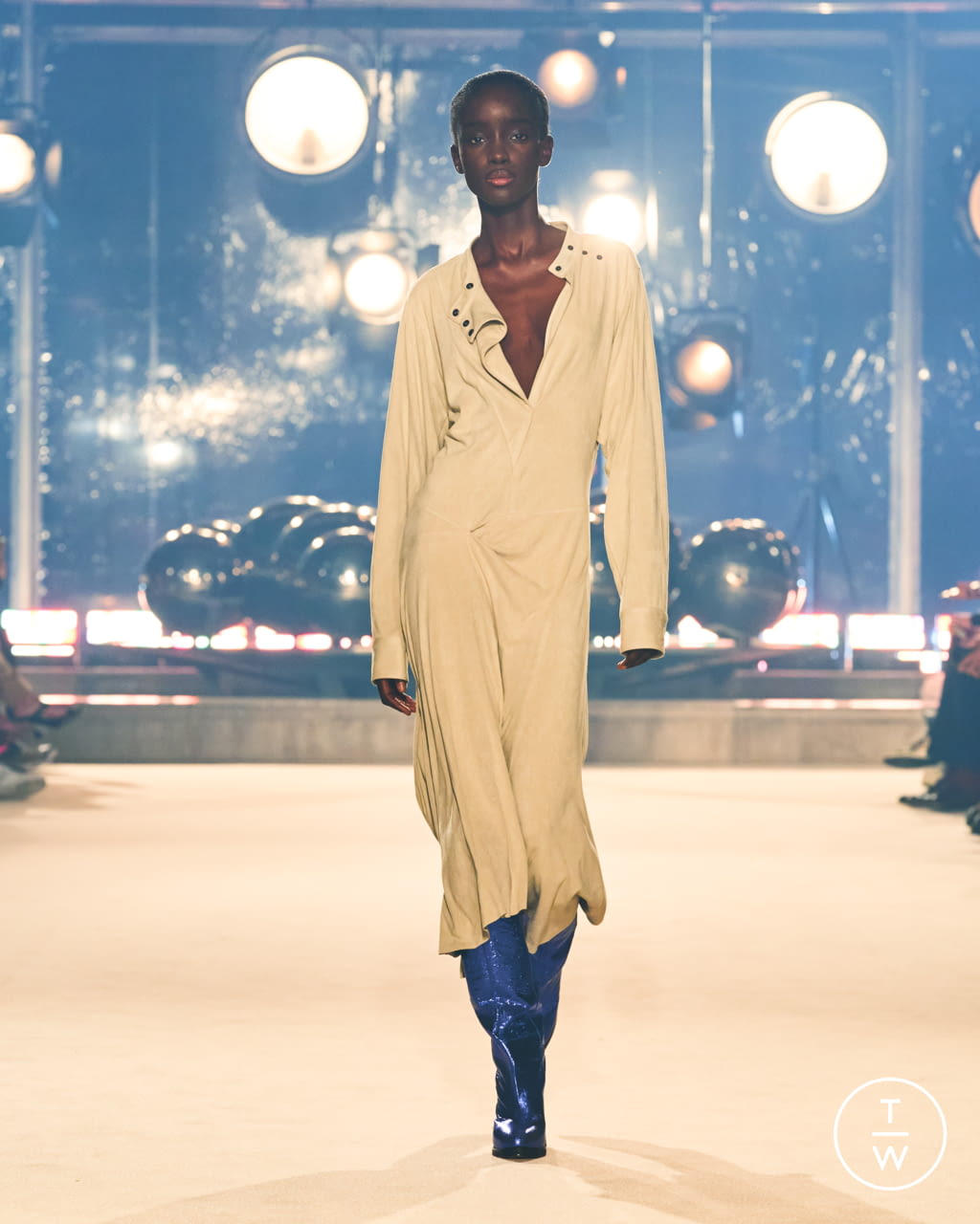 Fashion Week Paris Fall/Winter 2022 look 10 from the Isabel Marant collection womenswear