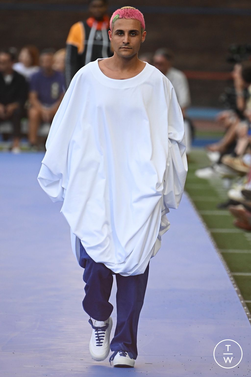 Fashion Week Milan Spring/Summer 2023 look 32 from the Marcelo Burlon County of Milan collection 男装