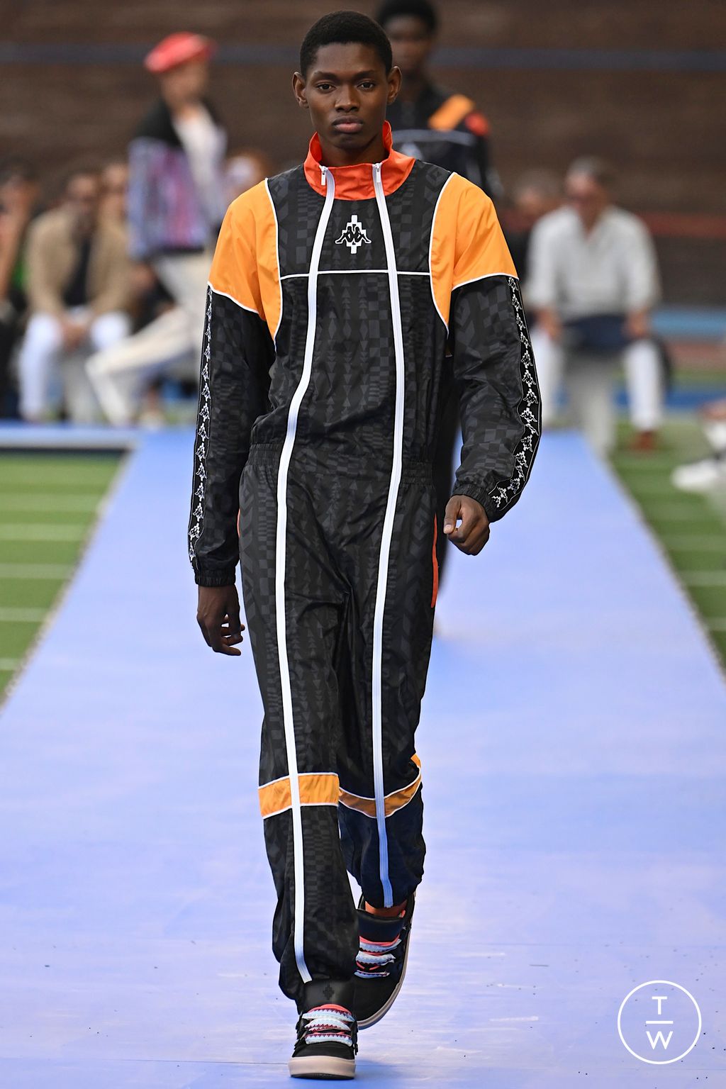 Fashion Week Milan Spring/Summer 2023 look 33 from the Marcelo Burlon County of Milan collection menswear