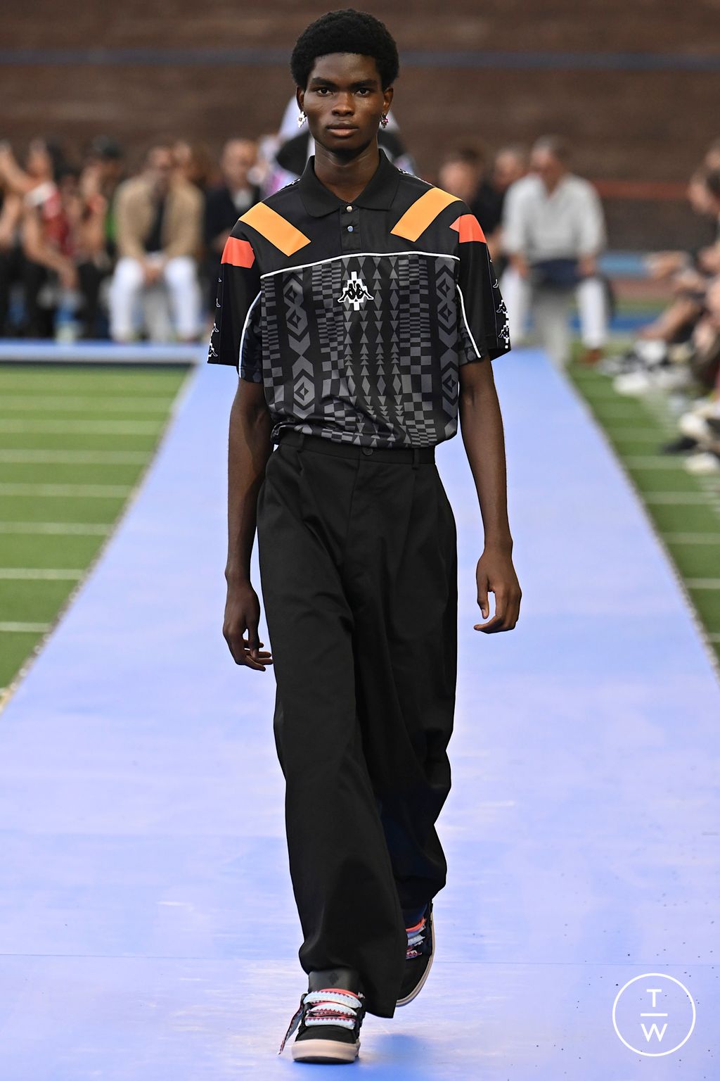 Fashion Week Milan Spring/Summer 2023 look 34 from the Marcelo Burlon County of Milan collection 男装