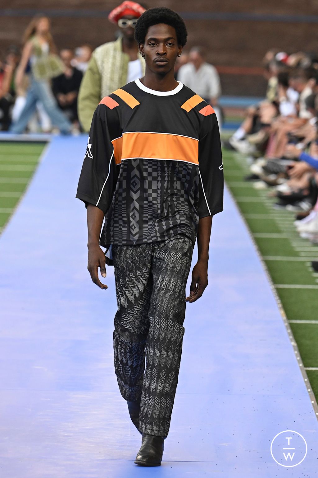 Fashion Week Milan Spring/Summer 2023 look 38 from the Marcelo Burlon County of Milan collection menswear