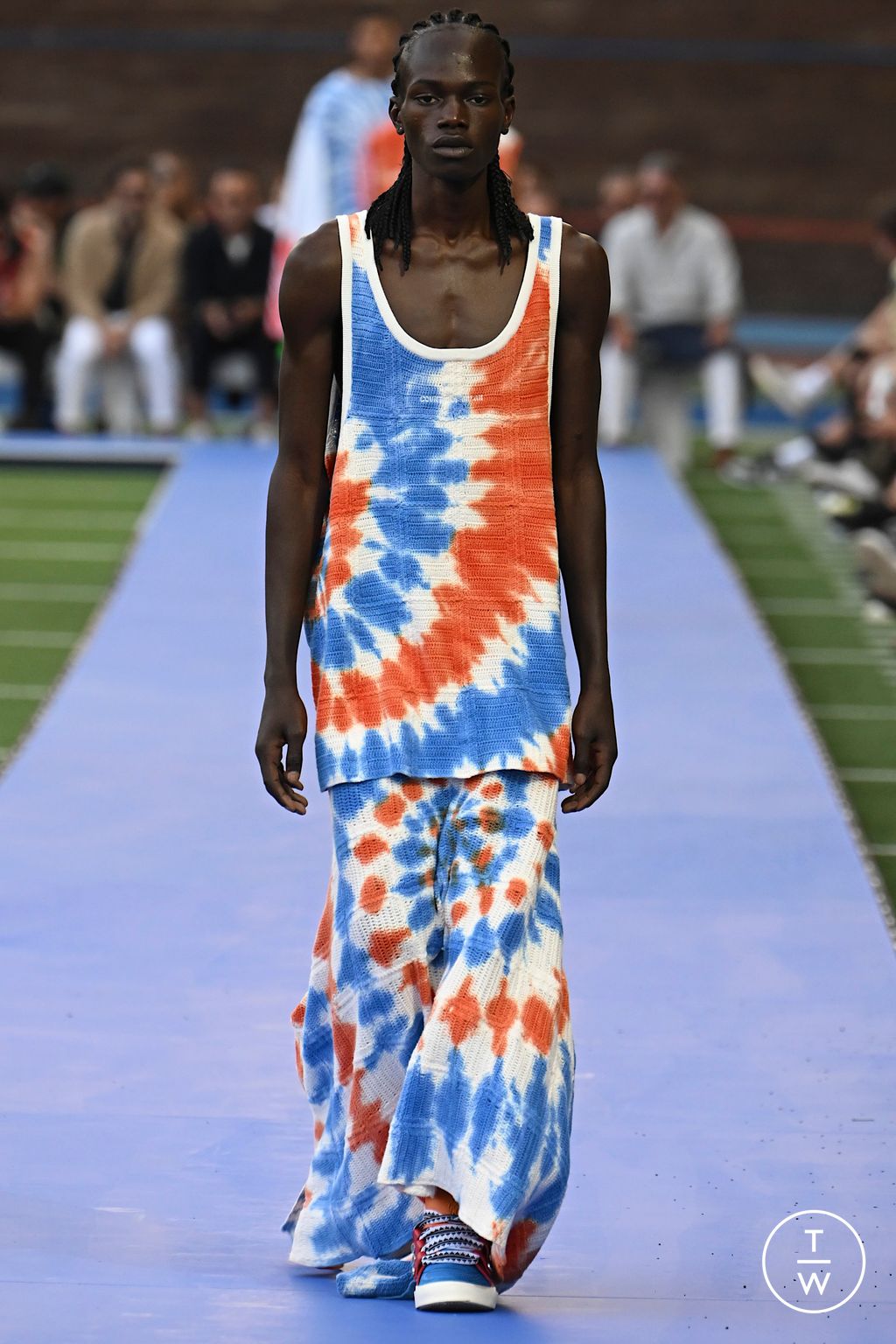 Fashion Week Milan Spring/Summer 2023 look 54 from the Marcelo Burlon County of Milan collection 男装