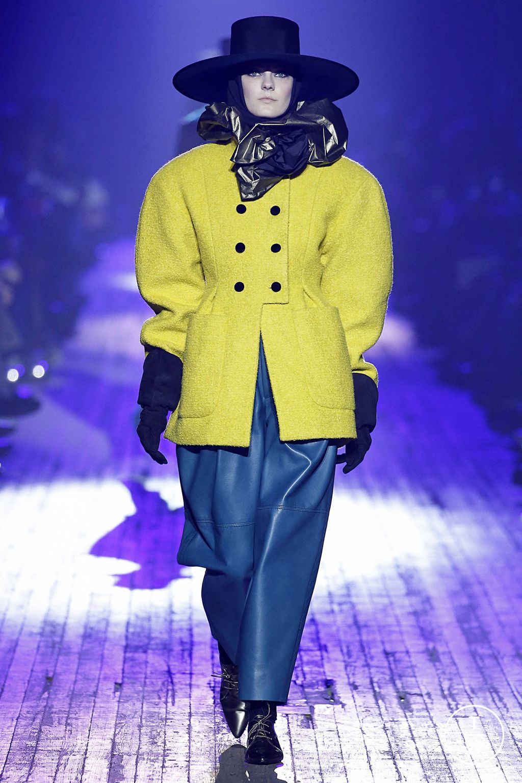 Fashion Week New York Fall/Winter 2018 look 34 de la collection Marc Jacobs womenswear