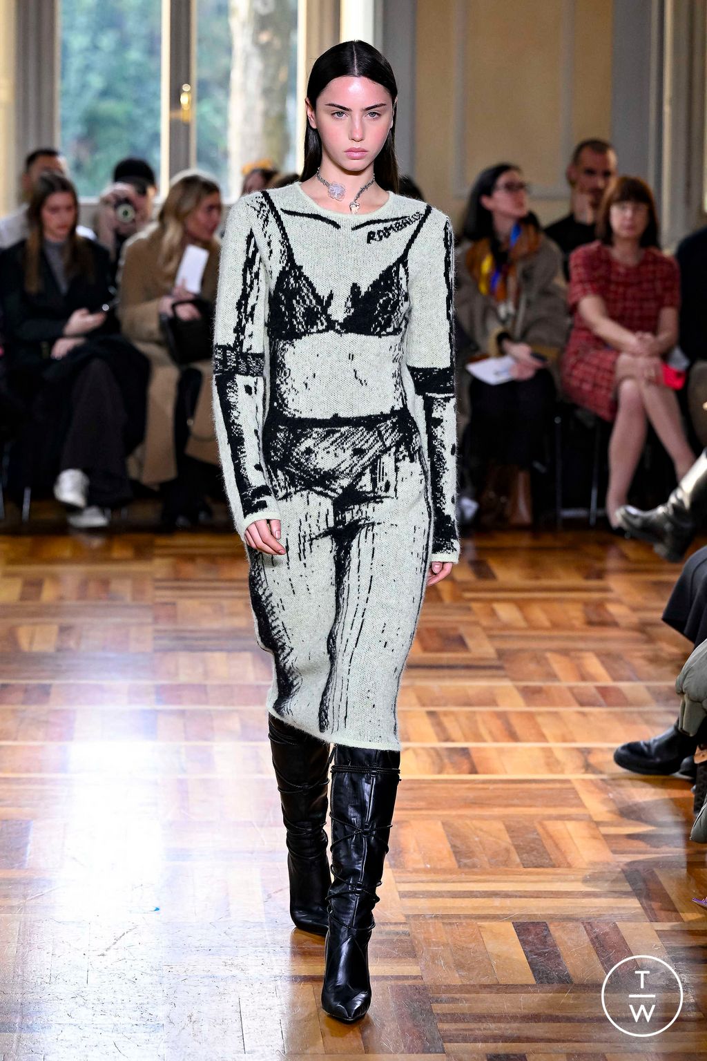 Fashion Week Milan Fall/Winter 2024 look 5 de la collection Marco Rambaldi womenswear