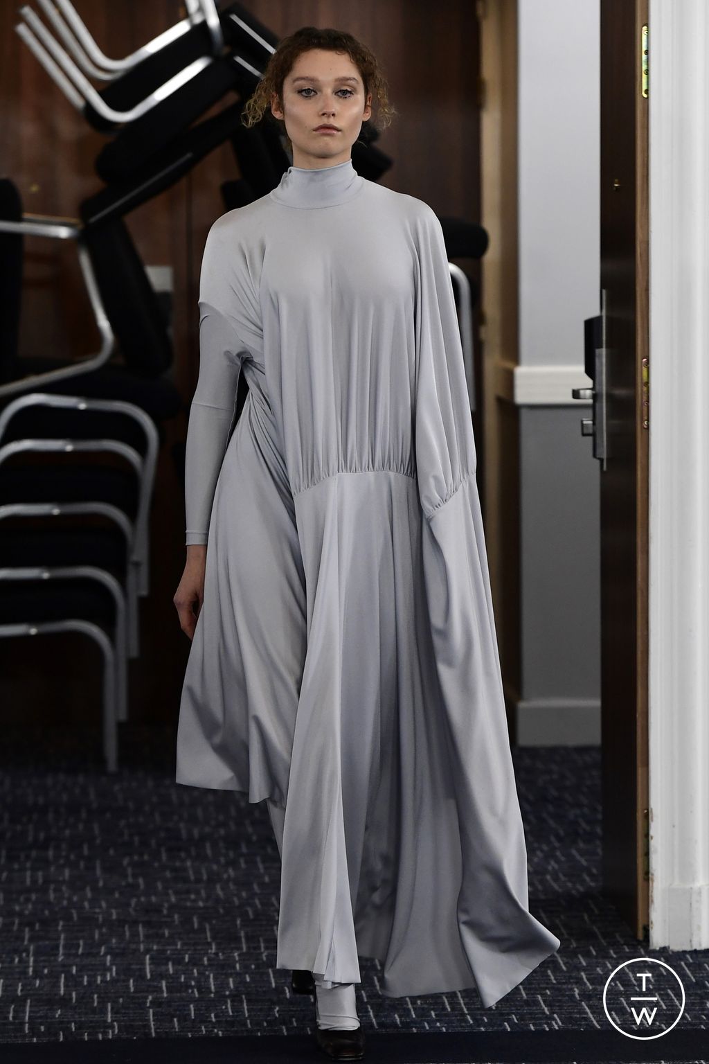 Fashion Week Paris Fall/Winter 2023 look 21 from the MARIE ADAM-LEENAERDT collection womenswear