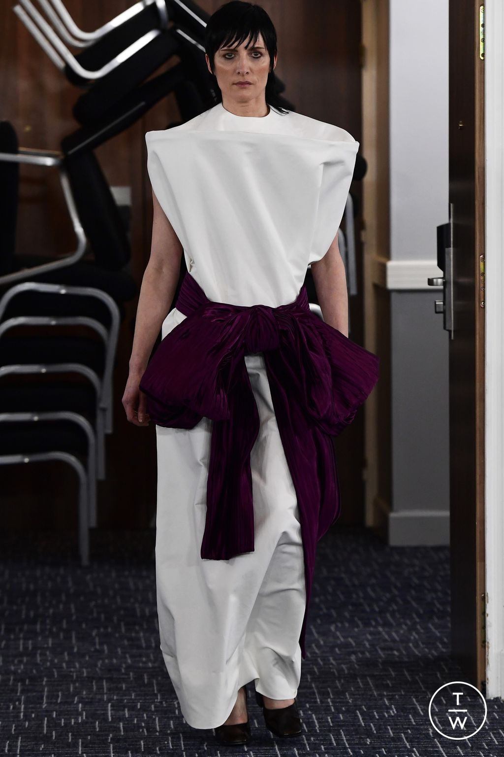 Fashion Week Paris Fall/Winter 2023 look 27 from the MARIE ADAM-LEENAERDT collection womenswear