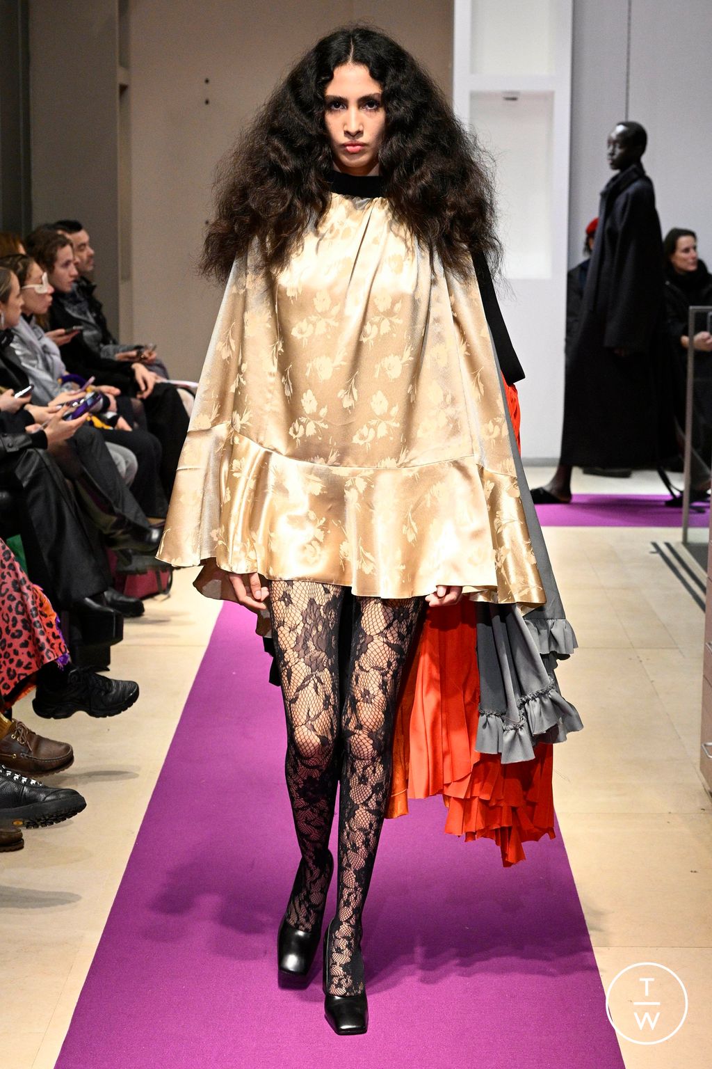 Fashion Week Paris Fall/Winter 2024 look 20 from the MARIE ADAM-LEENAERDT collection 女装