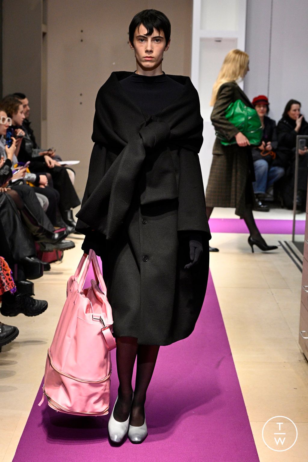 Fashion Week Paris Fall/Winter 2024 look 27 from the MARIE ADAM-LEENAERDT collection womenswear
