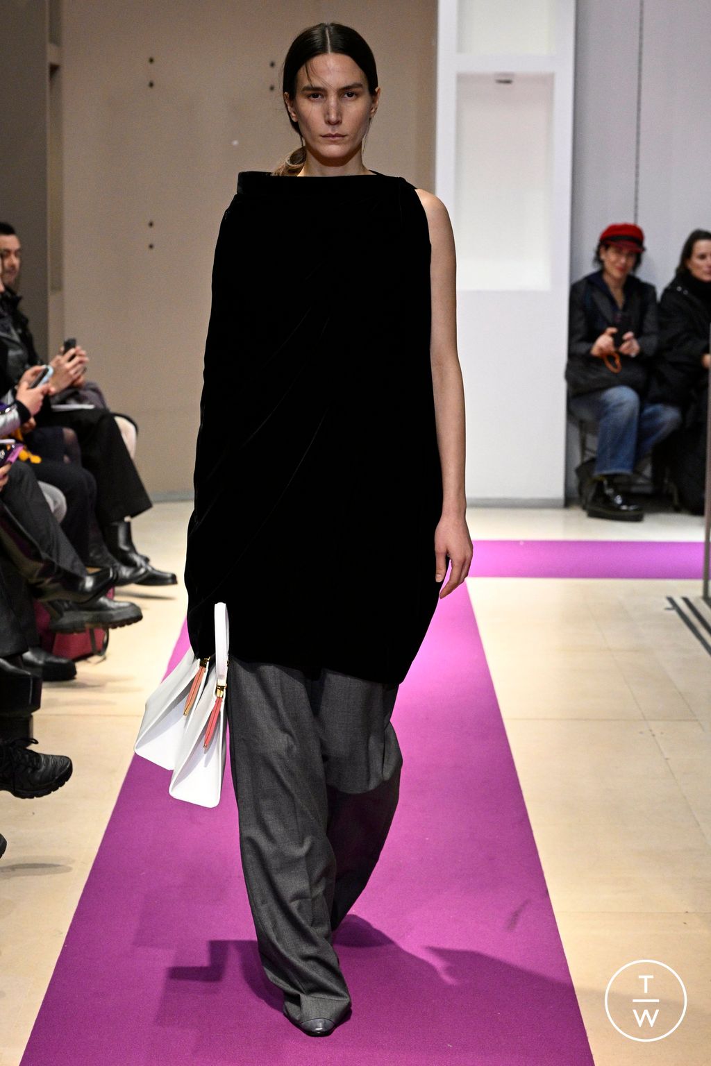 Fashion Week Paris Fall/Winter 2024 look 32 de la collection MARIE ADAM-LEENAERDT womenswear