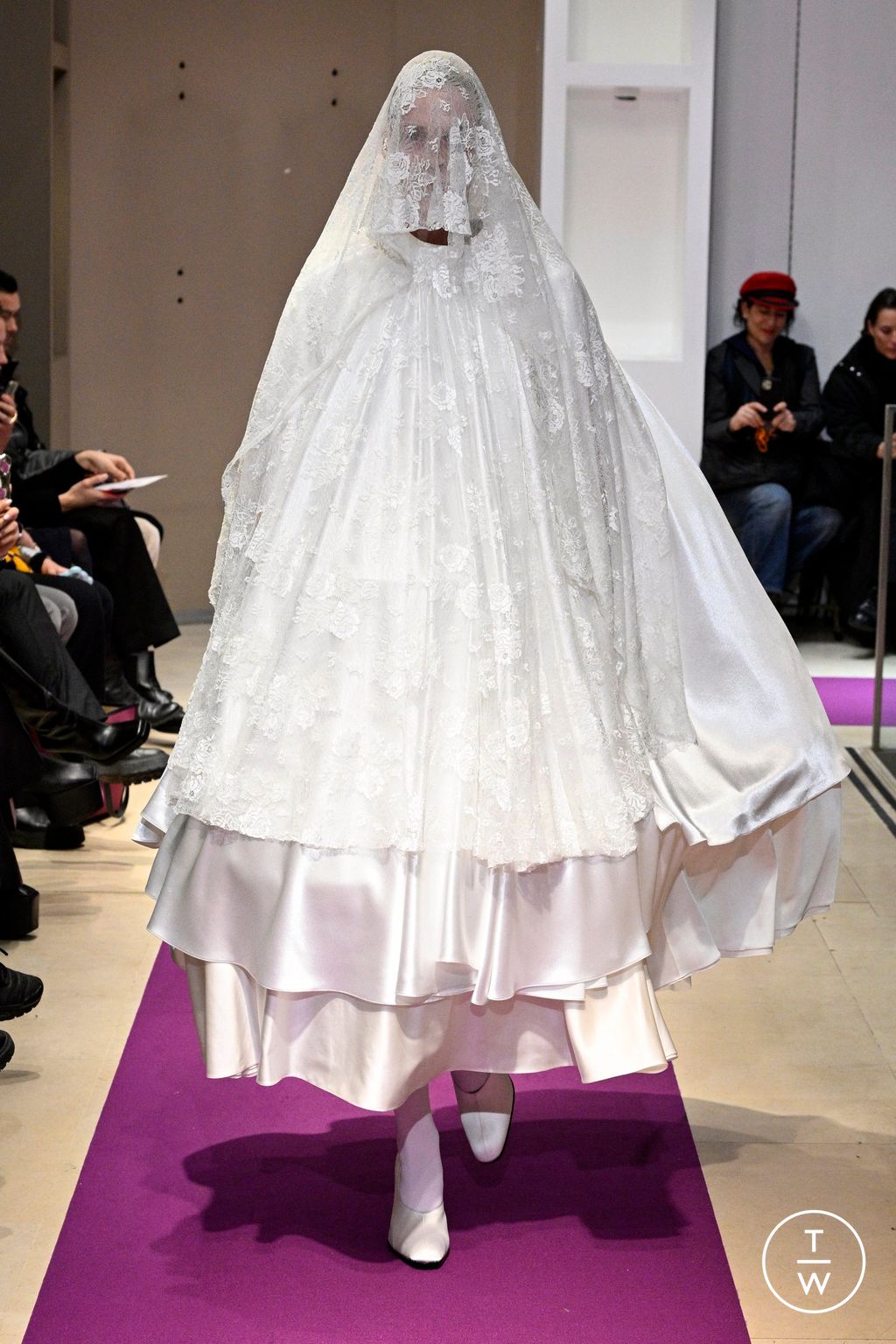 Fashion Week Paris Fall/Winter 2024 look 39 from the MARIE ADAM-LEENAERDT collection 女装
