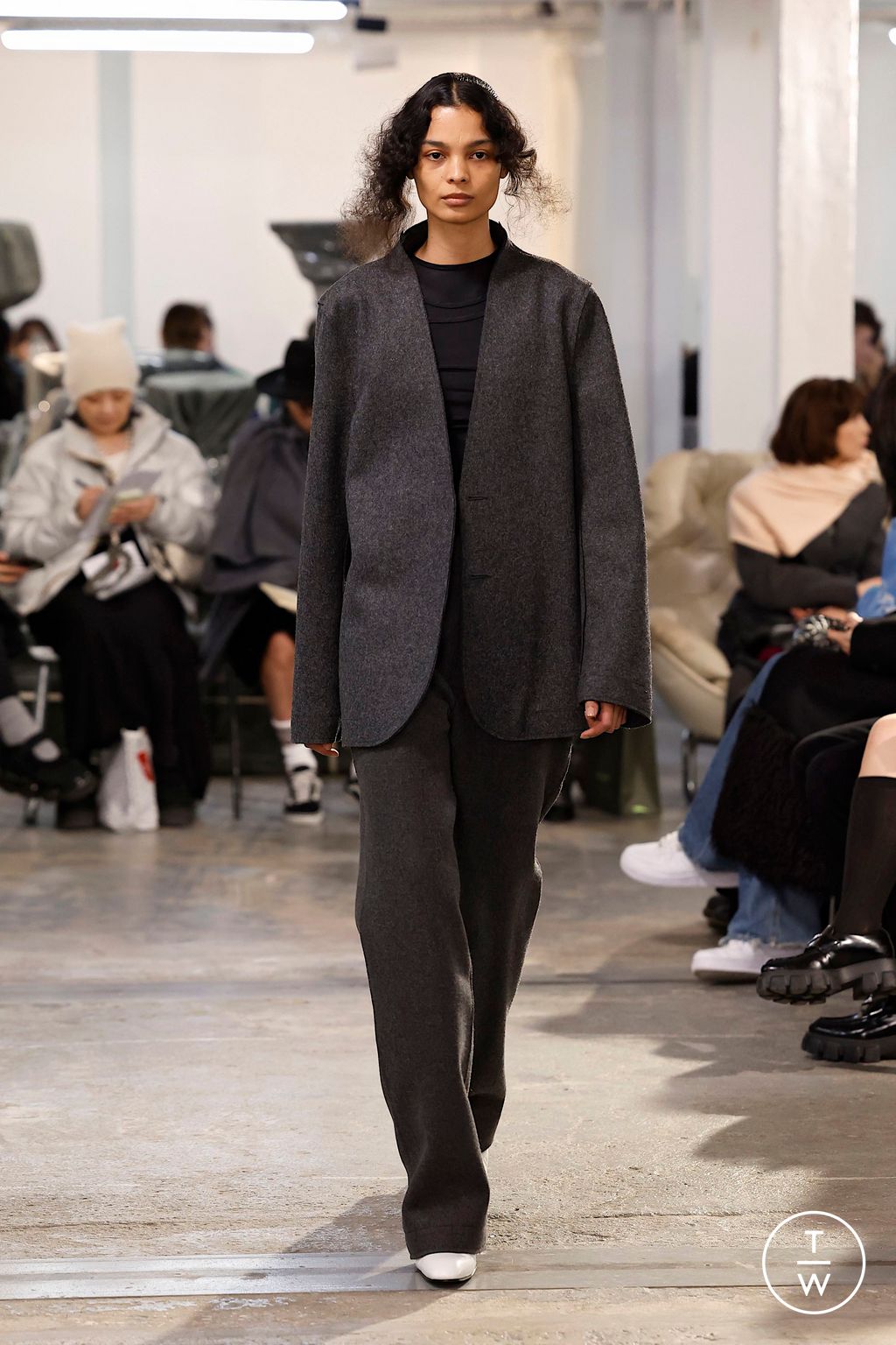 Fashion Week Paris Fall/Winter 2025 look 4 from the MARIE ADAM-LEENAERDT collection 女装