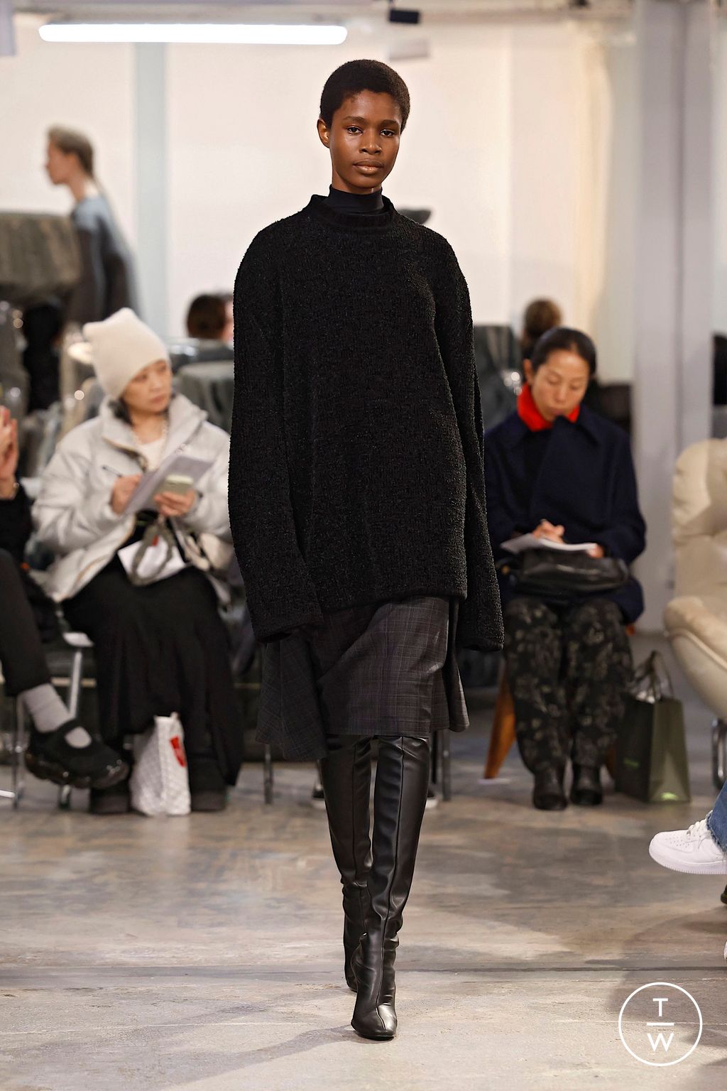 Fashion Week Paris Fall/Winter 2025 look 15 from the MARIE ADAM-LEENAERDT collection 女装
