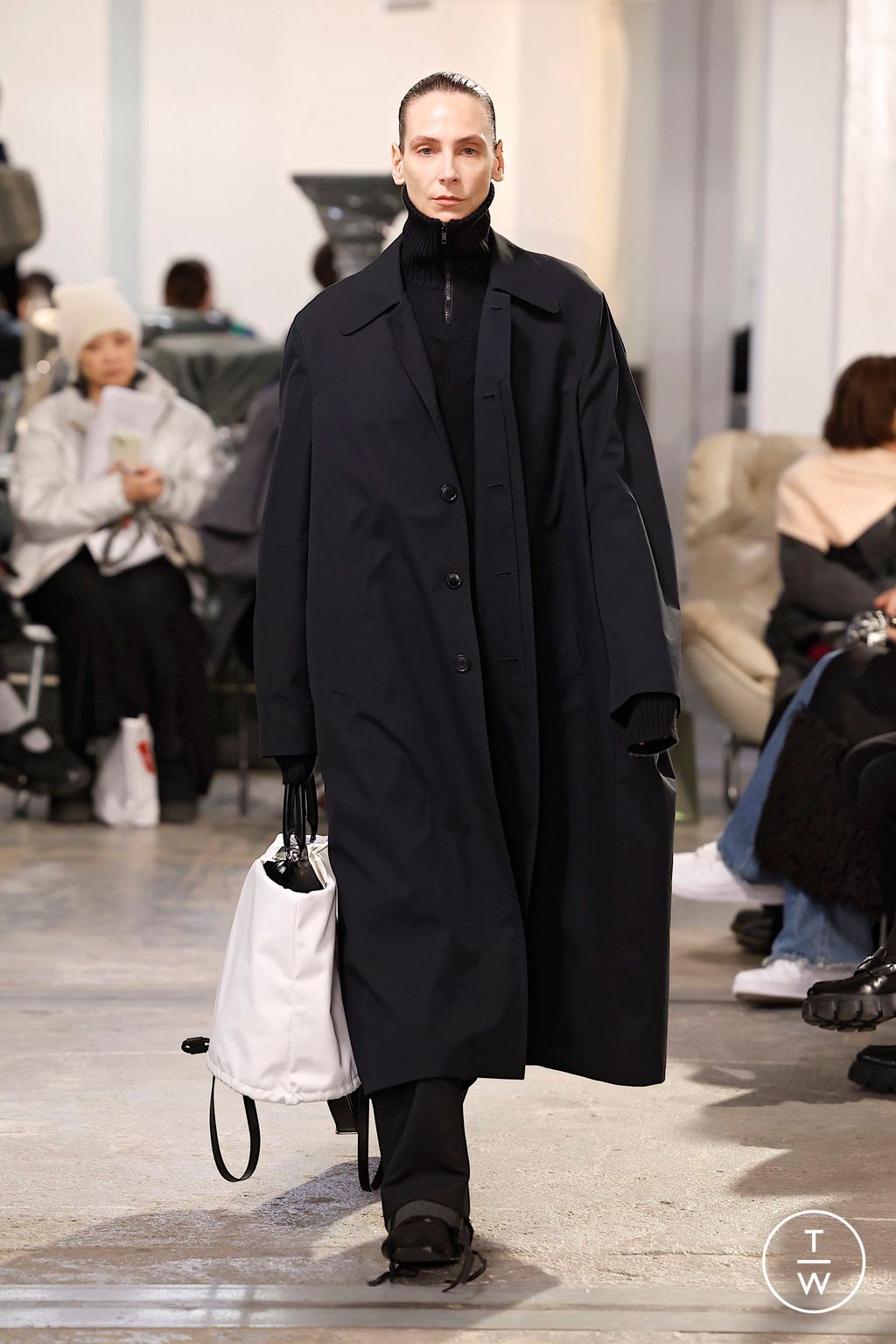 Fashion Week Paris Fall/Winter 2025 look 20 from the MARIE ADAM-LEENAERDT collection womenswear