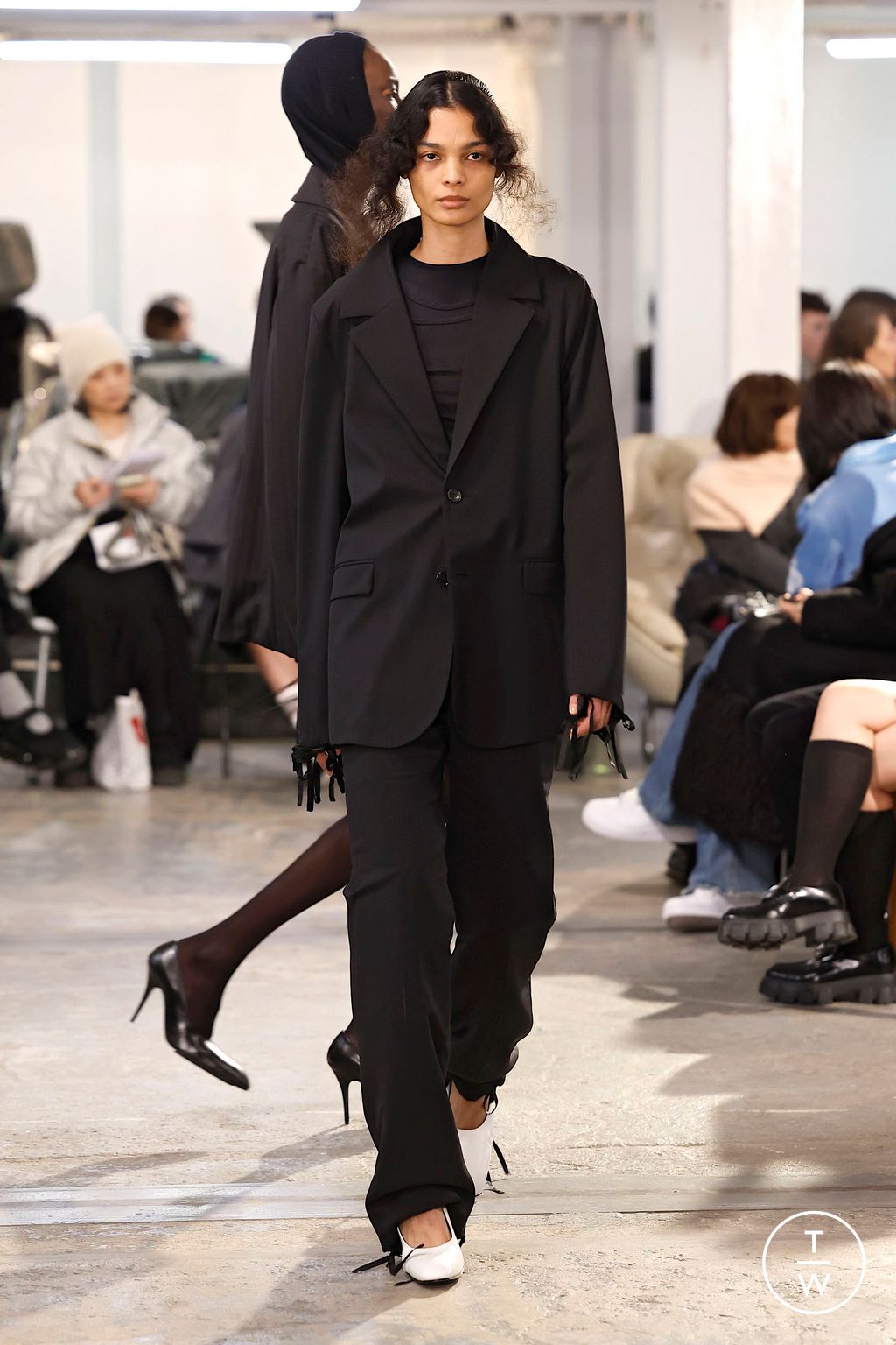 Fashion Week Paris Fall/Winter 2025 look 29 from the MARIE ADAM-LEENAERDT collection 女装