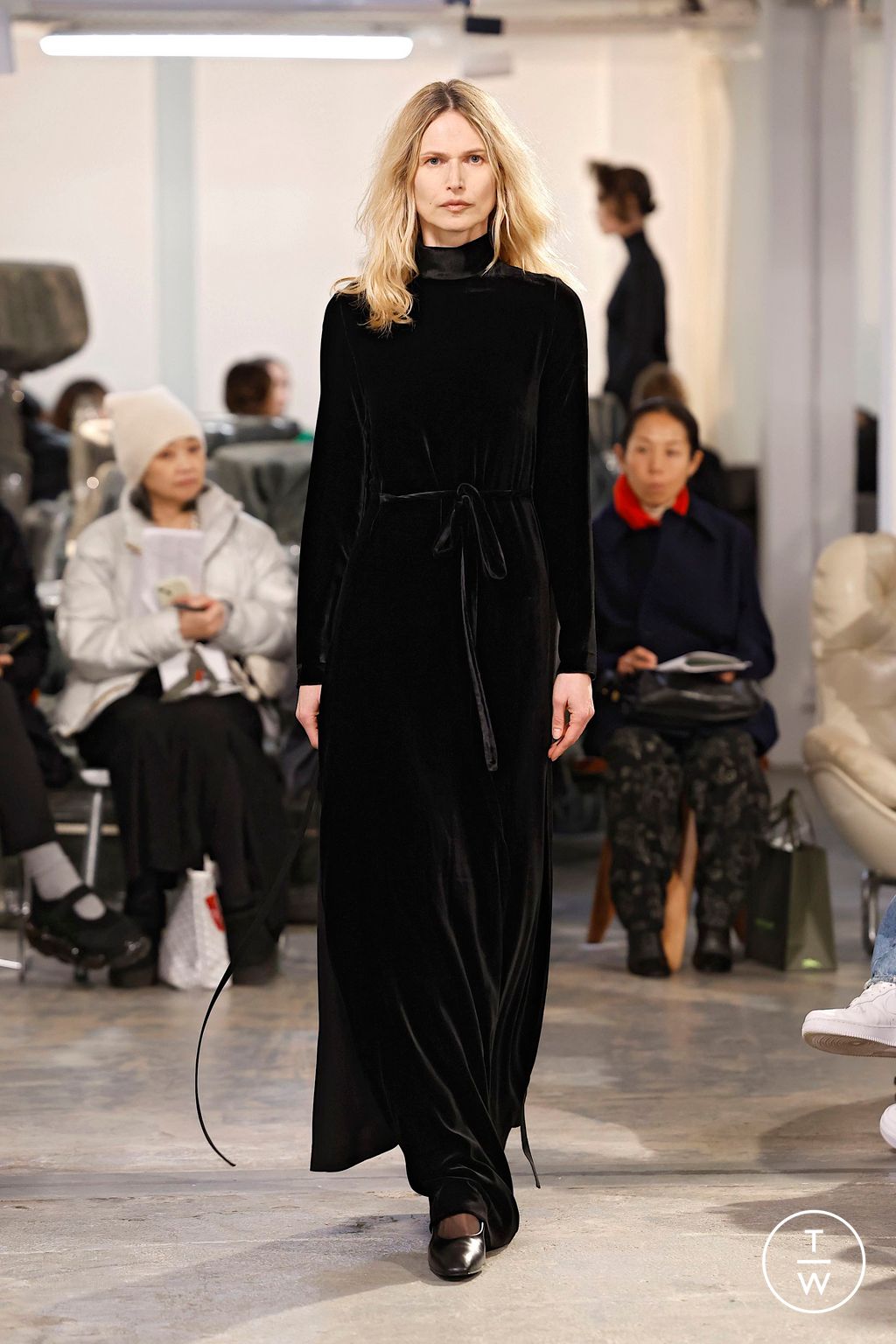 Fashion Week Paris Fall/Winter 2025 look 40 from the MARIE ADAM-LEENAERDT collection womenswear