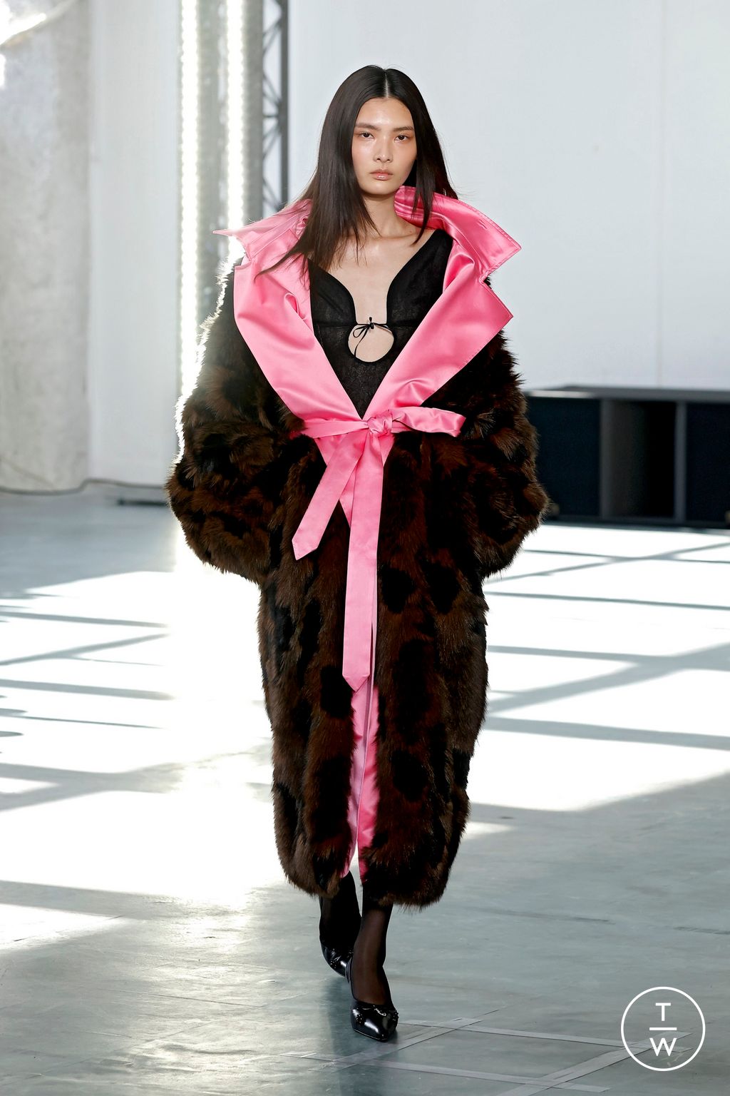 Fashion Week Paris Fall/Winter 2026 look 39 from the MARIE ADAM-LEENAERDT collection womenswear