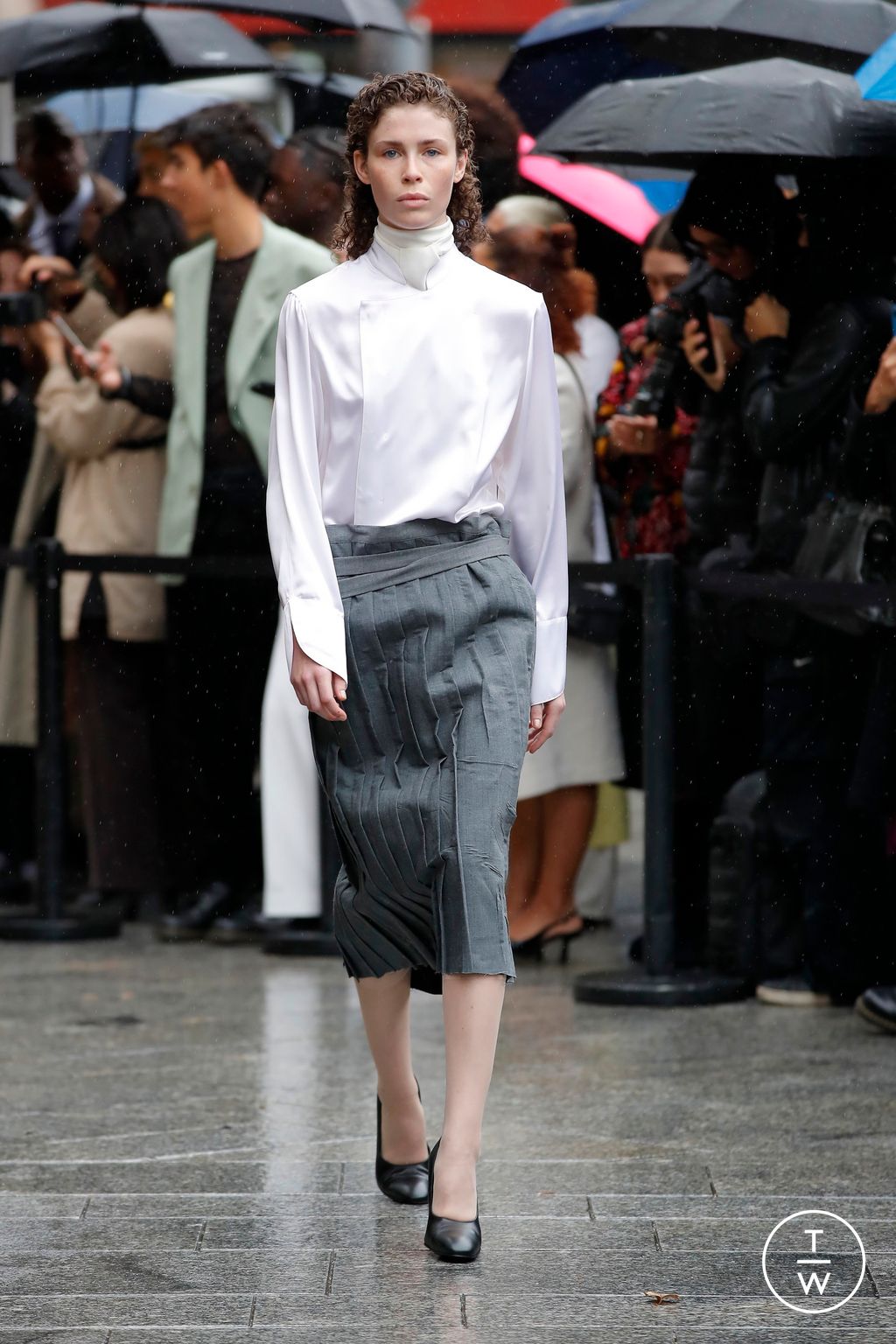 Fashion Week Paris Spring/Summer 2025 look 1 from the MARIE ADAM-LEENAERDT collection womenswear