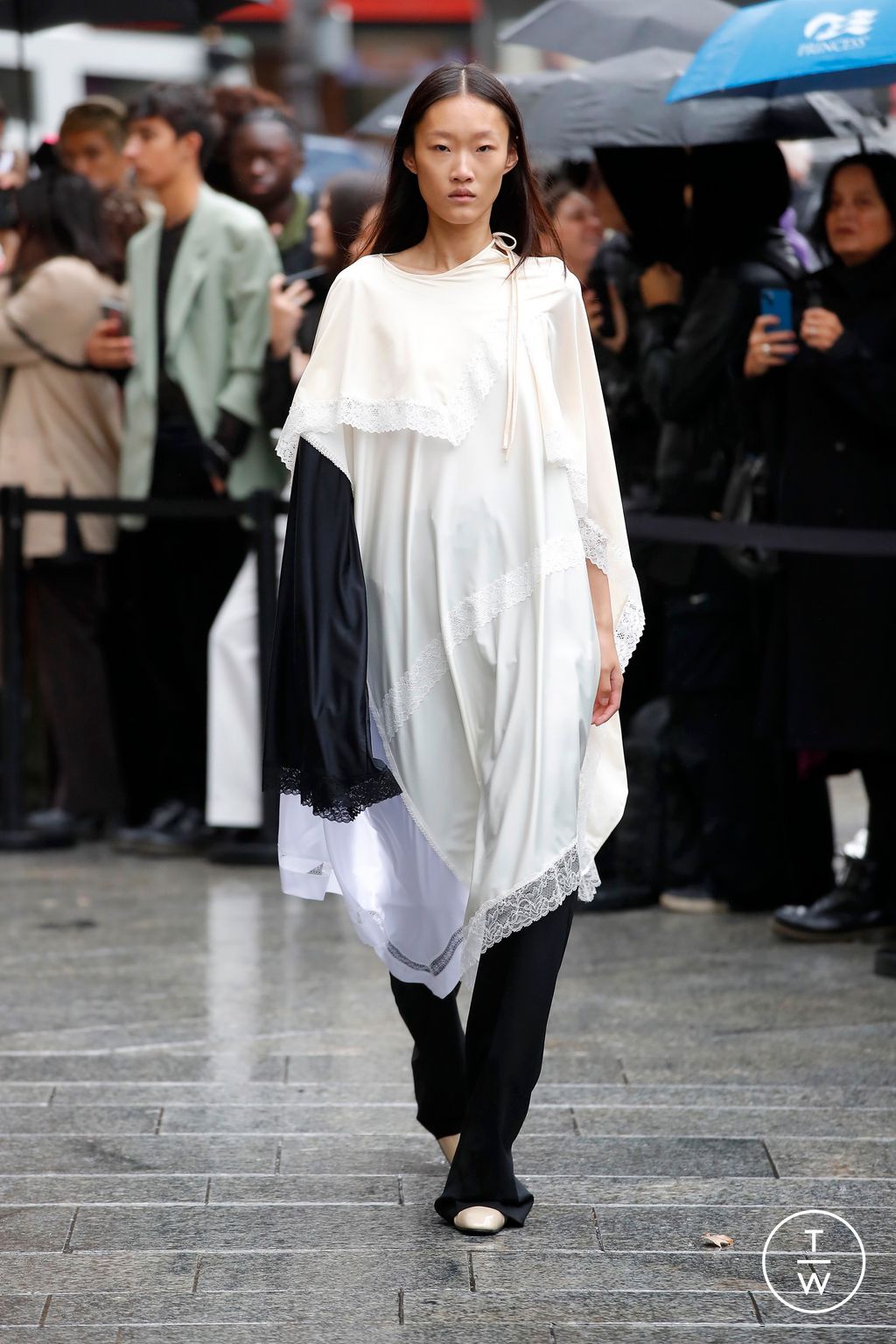 Fashion Week Paris Spring/Summer 2025 look 26 from the MARIE ADAM-LEENAERDT collection womenswear