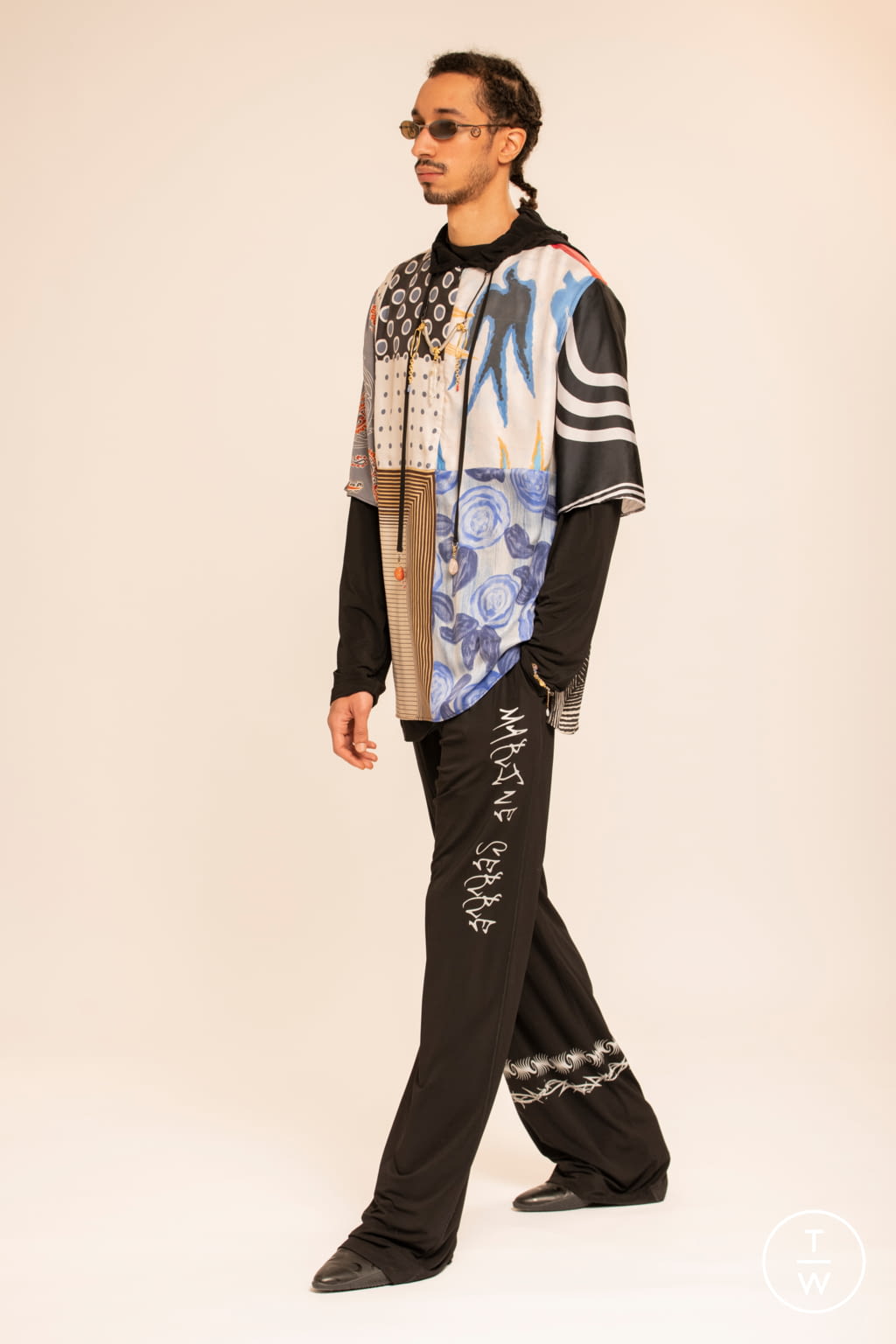 Fashion Week Paris Fall/Winter 2021 look 4 from the Marine Serre collection 女装