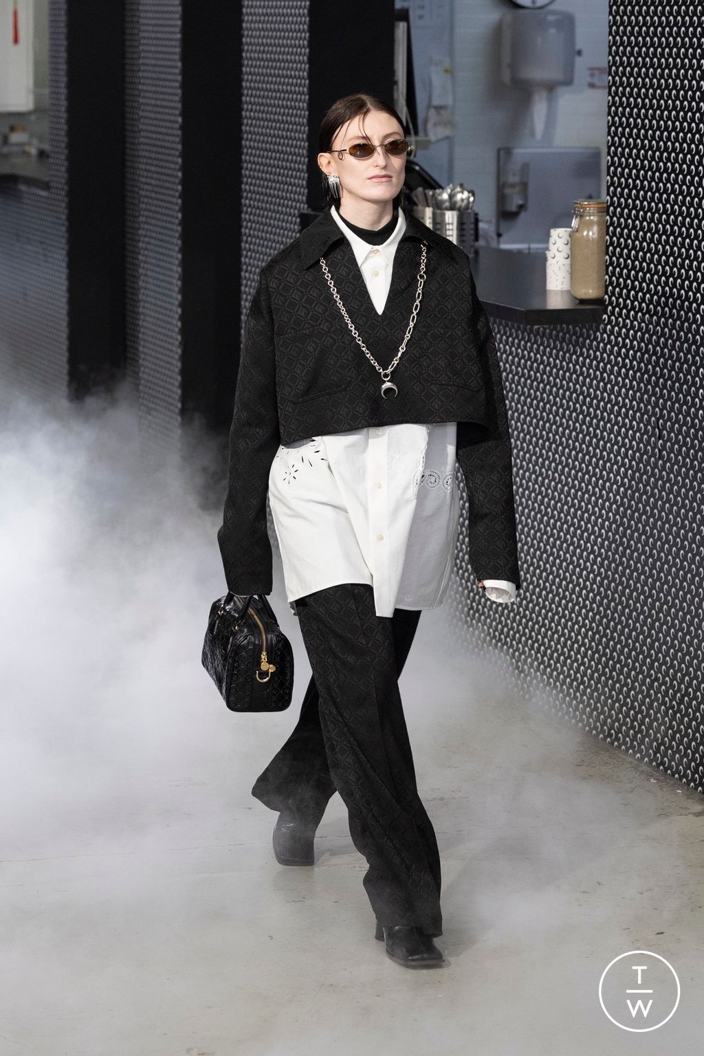 Fashion Week Paris Fall/Winter 2024 look 34 from the Marine Serre collection womenswear