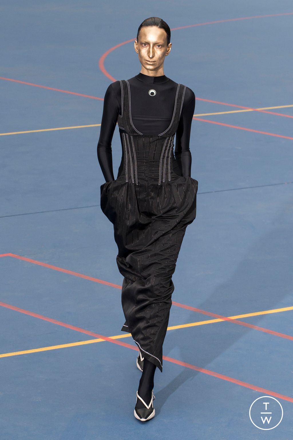 Fashion Week Paris Spring/Summer 2023 look 8 from the Marine Serre collection 男装
