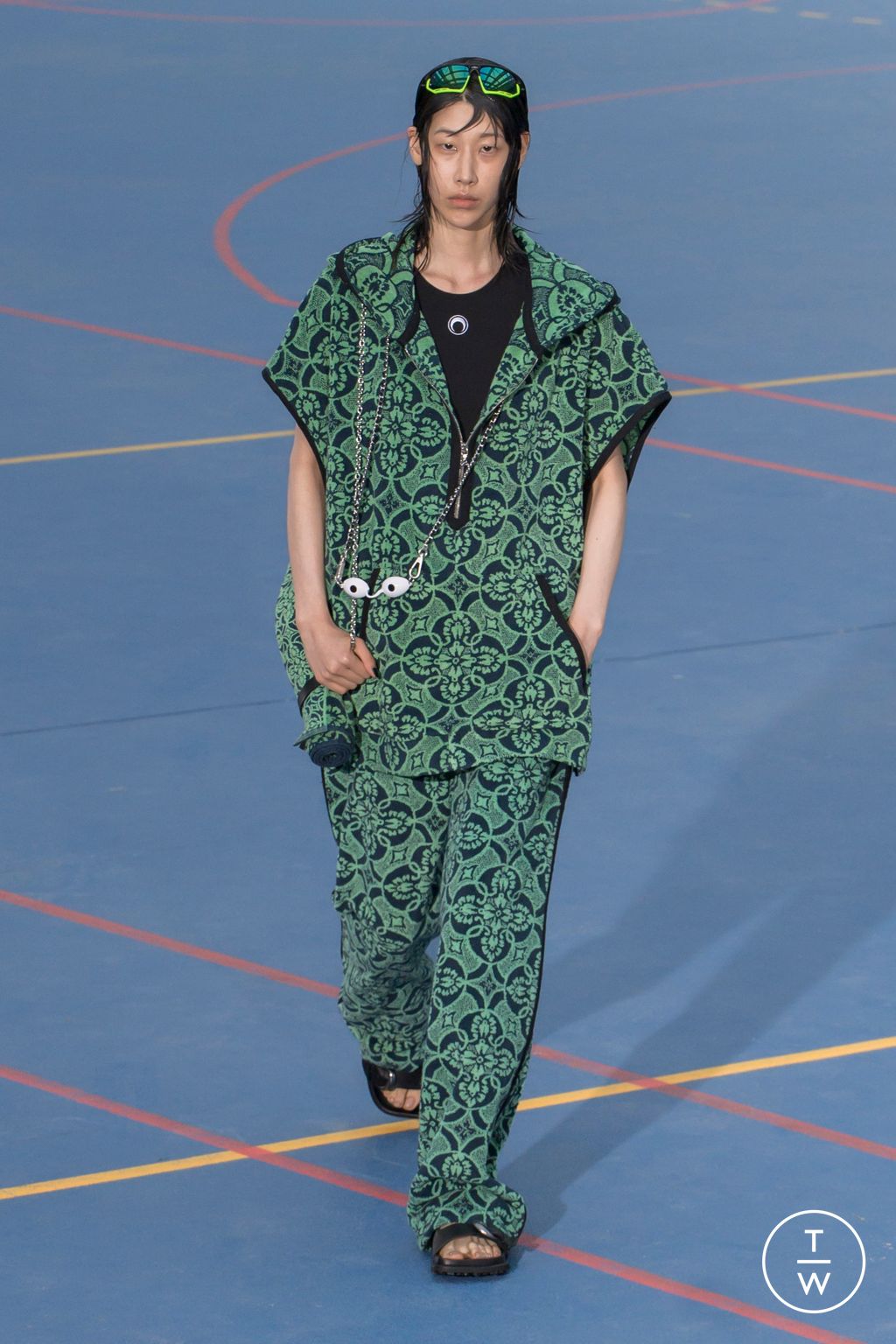Fashion Week Paris Spring/Summer 2023 look 33 from the Marine Serre collection menswear