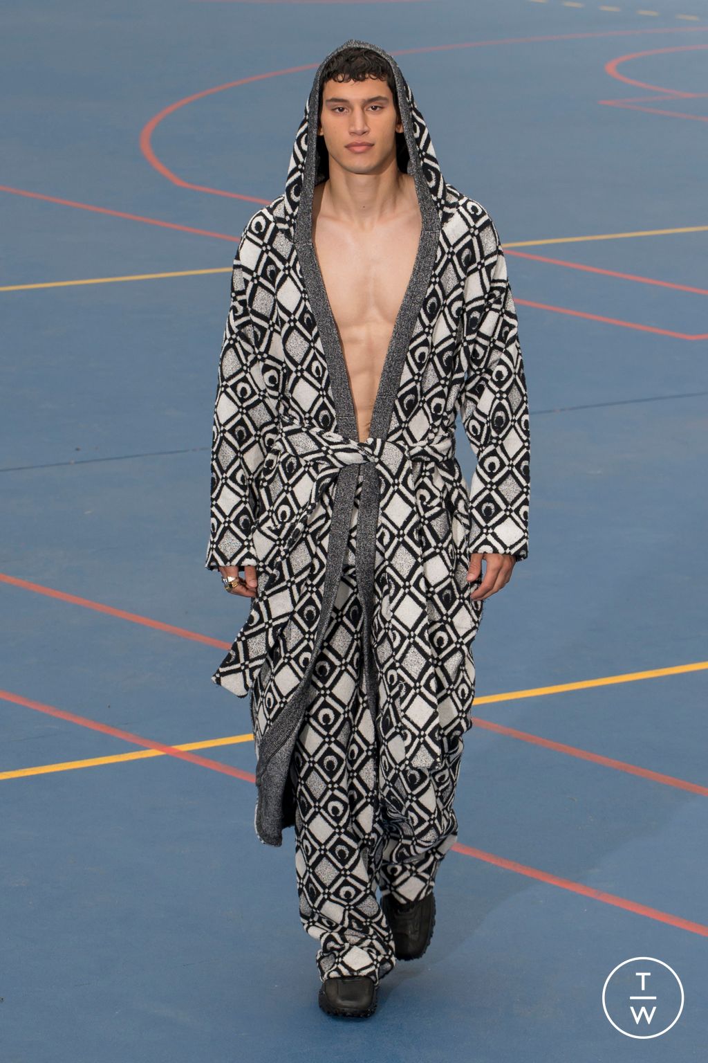 Fashion Week Paris Spring/Summer 2023 look 49 from the Marine Serre collection menswear