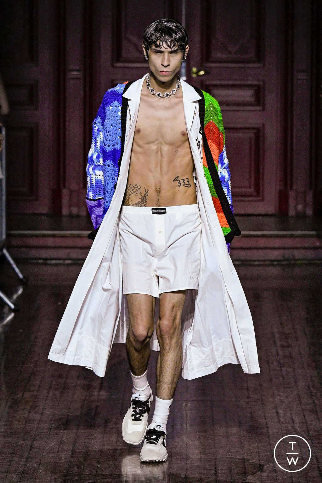 Fashion Week Paris Spring/Summer 2024 look 17 from the Marine Serre collection 男装