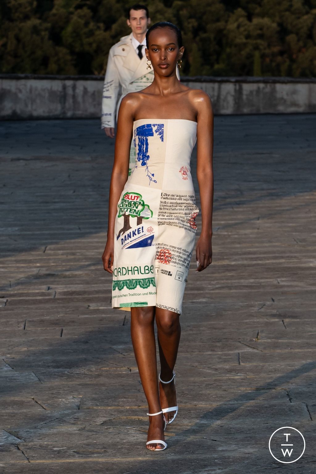 Fashion Week Florence - Pitti Spring-Summer 2025 look 37 de la collection Marine Serre menswear