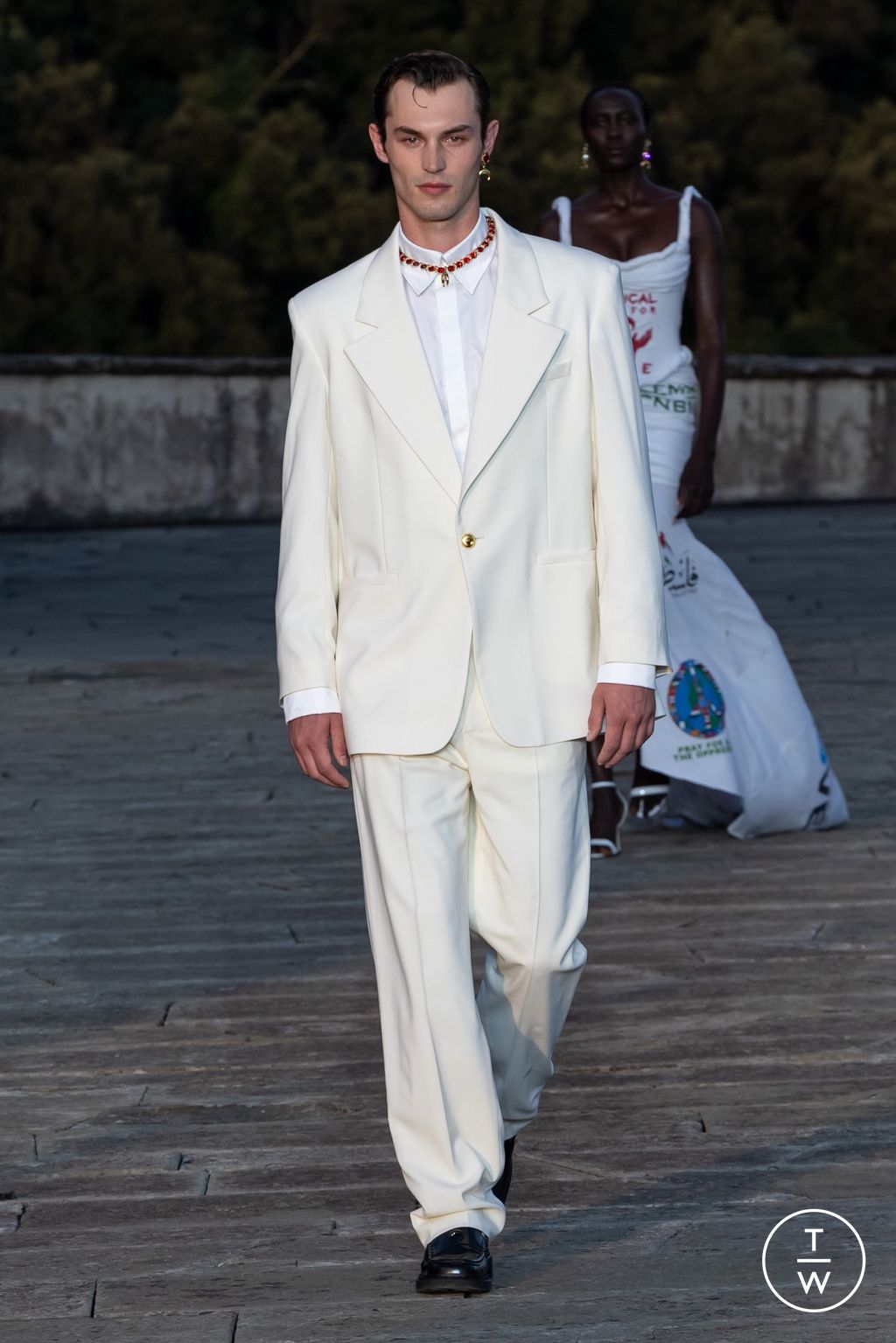Fashion Week Florence - Pitti Spring-Summer 2025 look 48 from the Marine Serre collection 男装