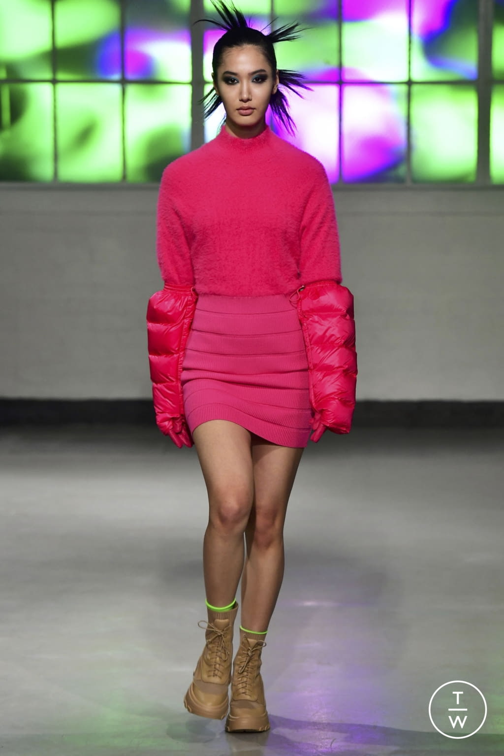 Fashion Week London Fall/Winter 2022 look 8 from the Mark Fast collection 女装