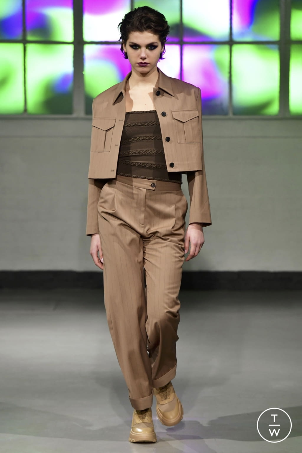 Fashion Week London Fall/Winter 2022 look 37 from the Mark Fast collection womenswear