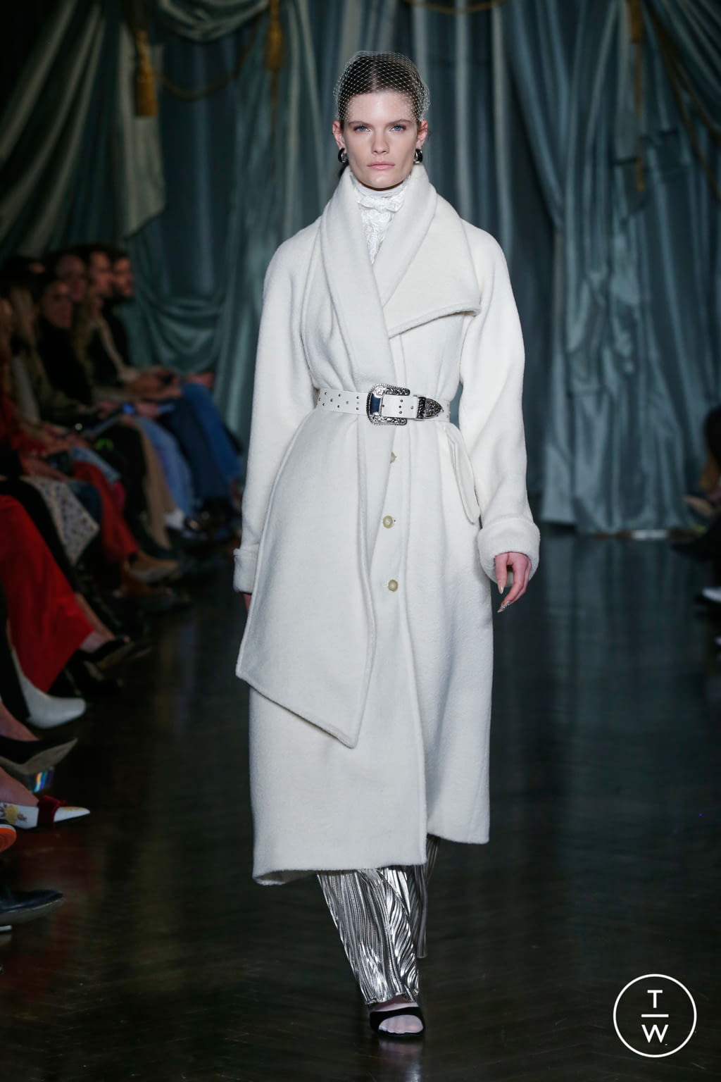 Fashion Week New York Fall/Winter 2022 look 27 from the Markarian collection 女装