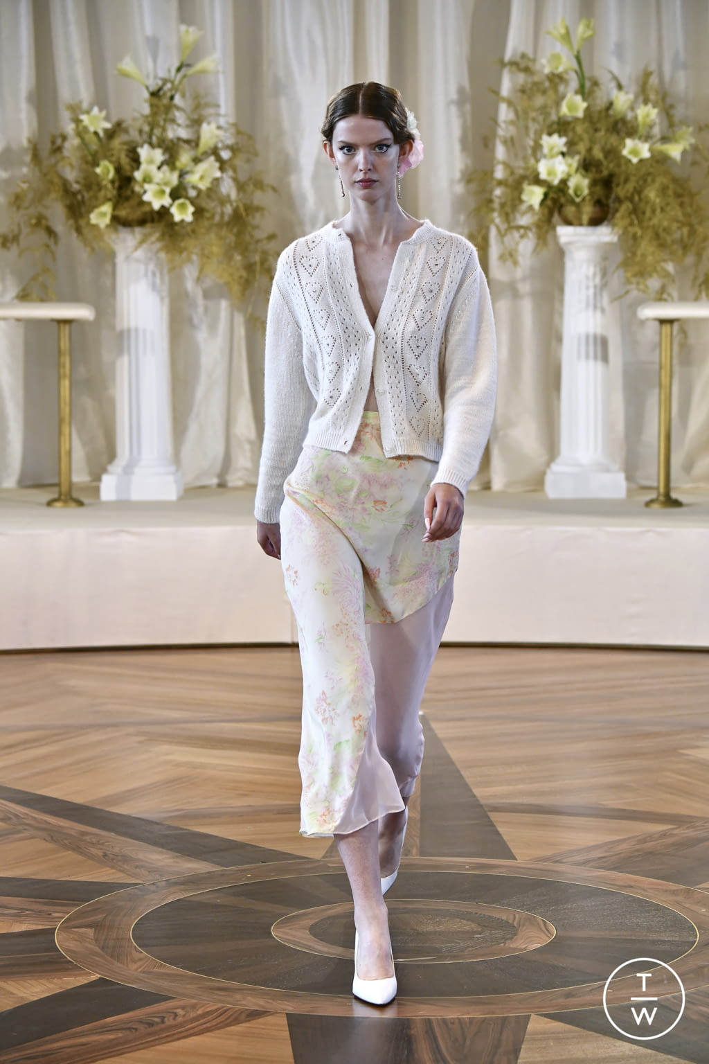 Fashion Week New York Spring/Summer 2022 look 14 from the Markarian collection womenswear