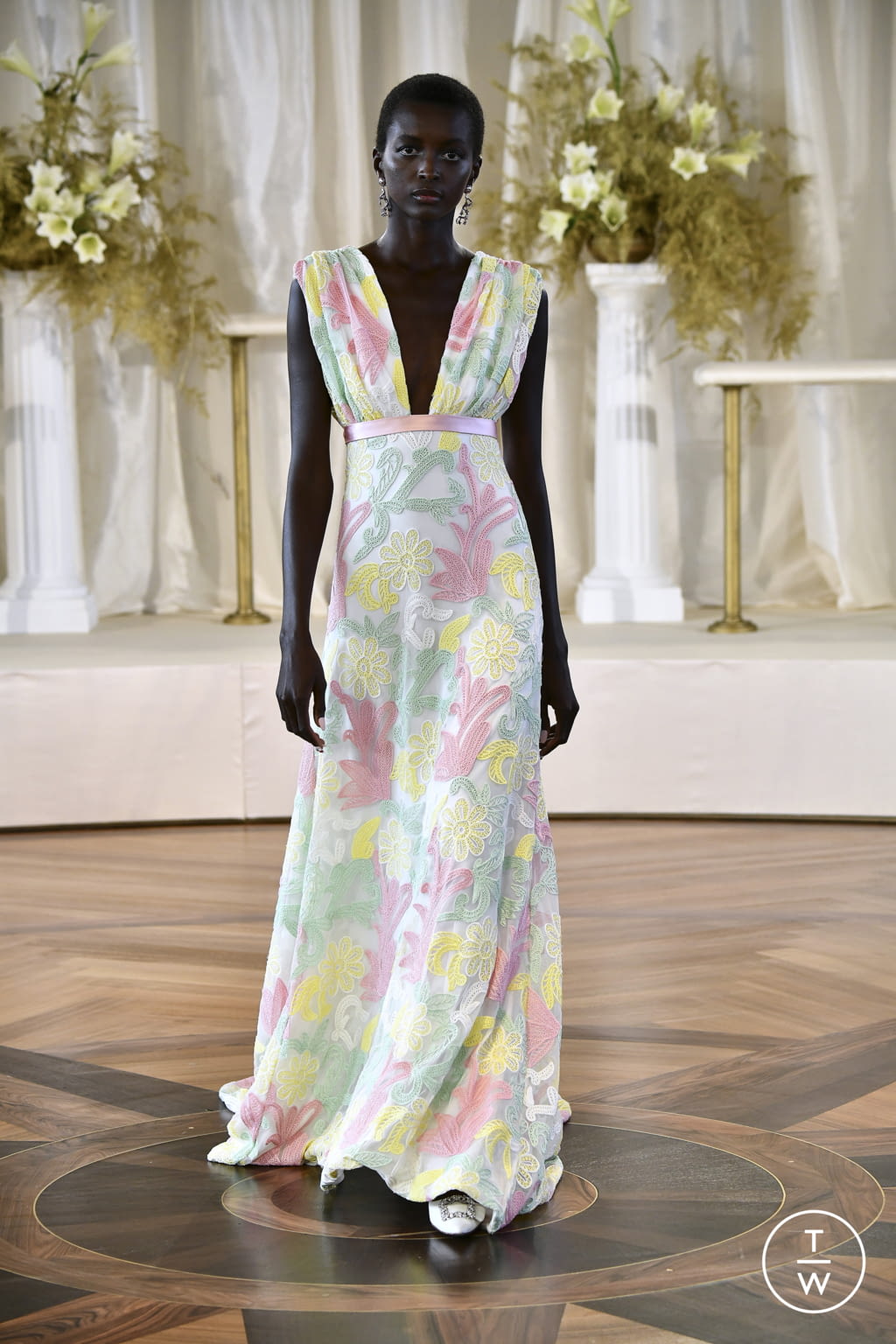 Fashion Week New York Spring/Summer 2022 look 19 de la collection Markarian womenswear