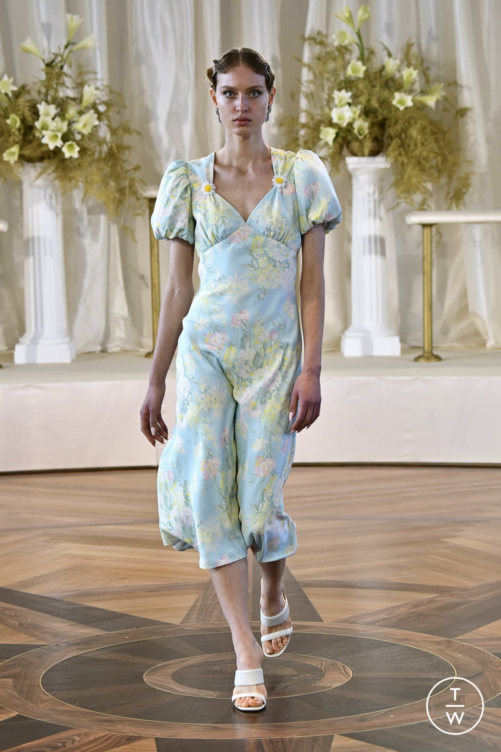 Fashion Week New York Spring/Summer 2022 look 24 from the Markarian collection womenswear