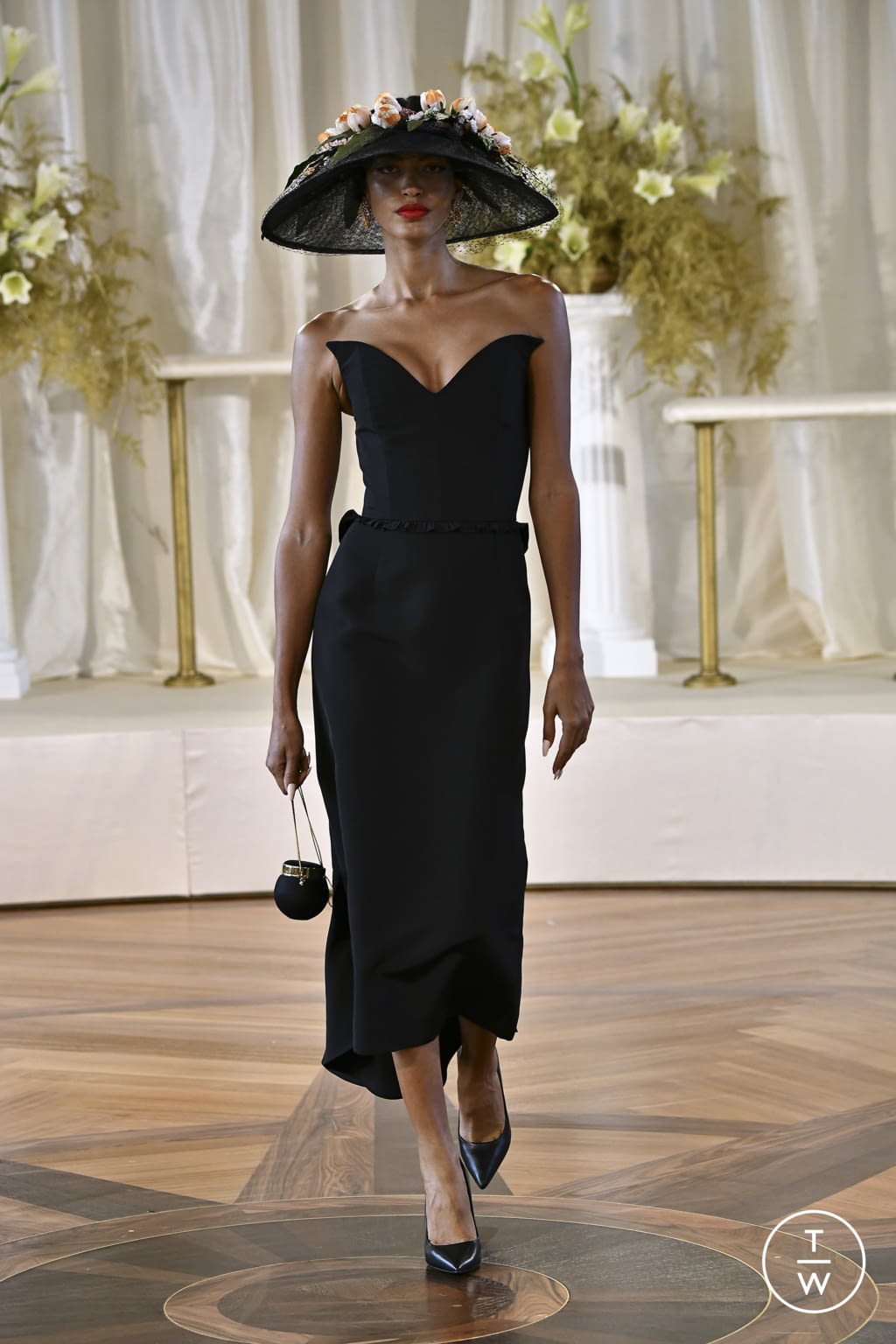 Fashion Week New York Spring/Summer 2022 look 33 de la collection Markarian womenswear