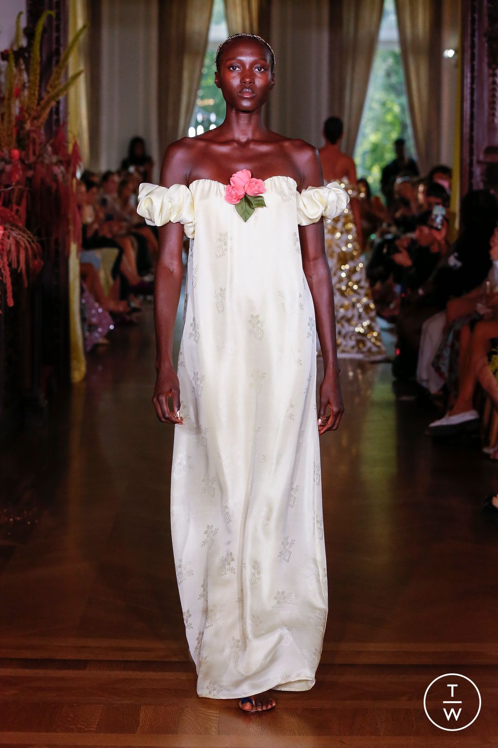 Fashion Week New York Spring/Summer 2023 look 2 de la collection Markarian womenswear